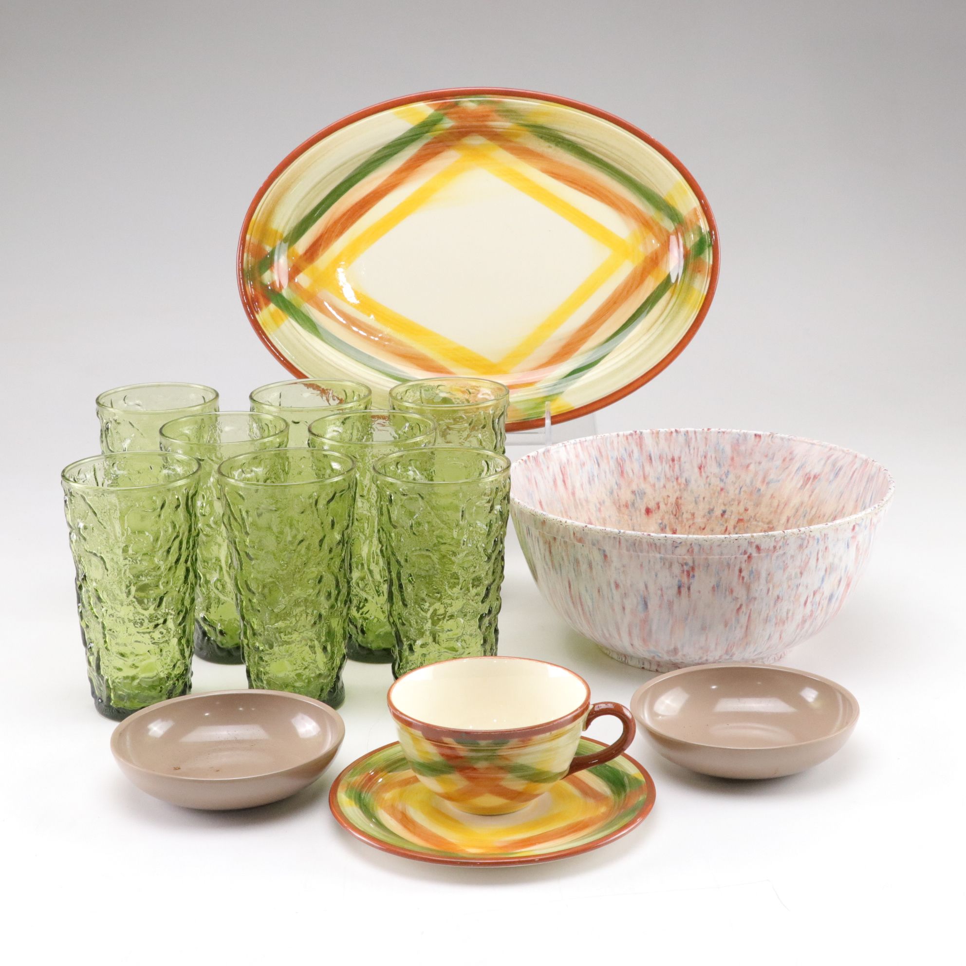 Eight Anchor Hocking "Milano" Glasses, "Homespun" Ceramics, and Melamine Bowls