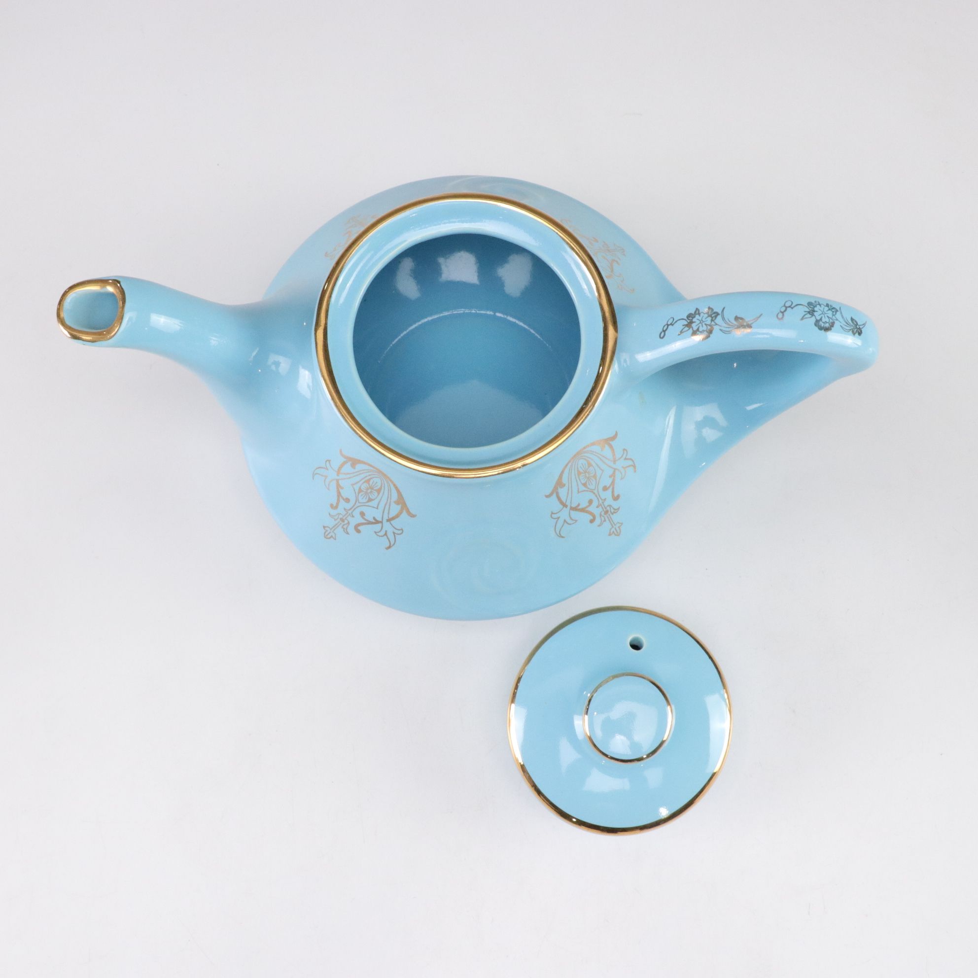 Porcelain Plates, Teapot & Serveware, Mid-20th Century