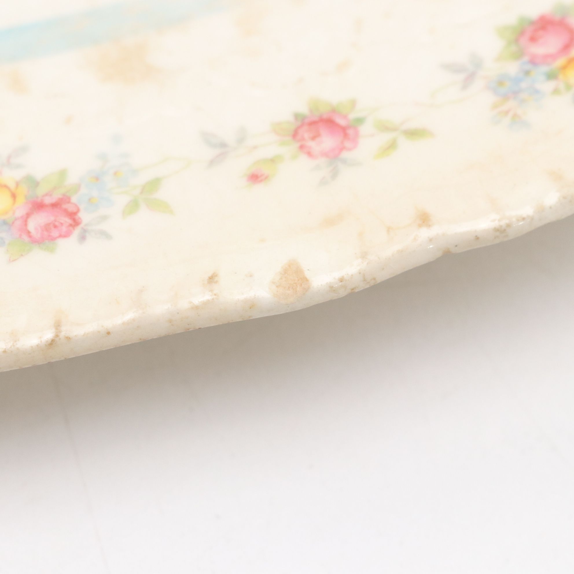 Porcelain Plates, Teapot & Serveware, Mid-20th Century