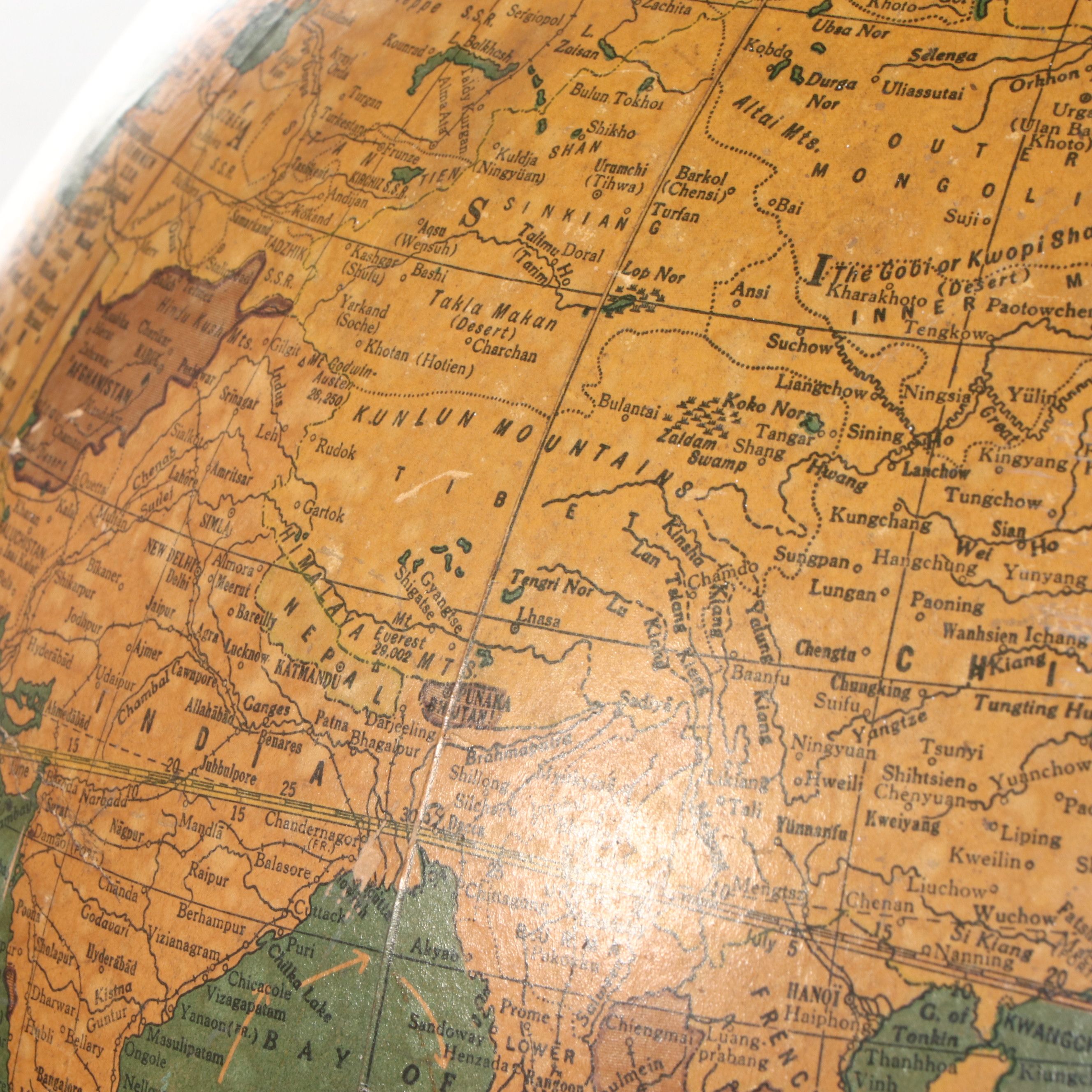 Gram's "16 Inch Political Terrestrial" Standing Globe