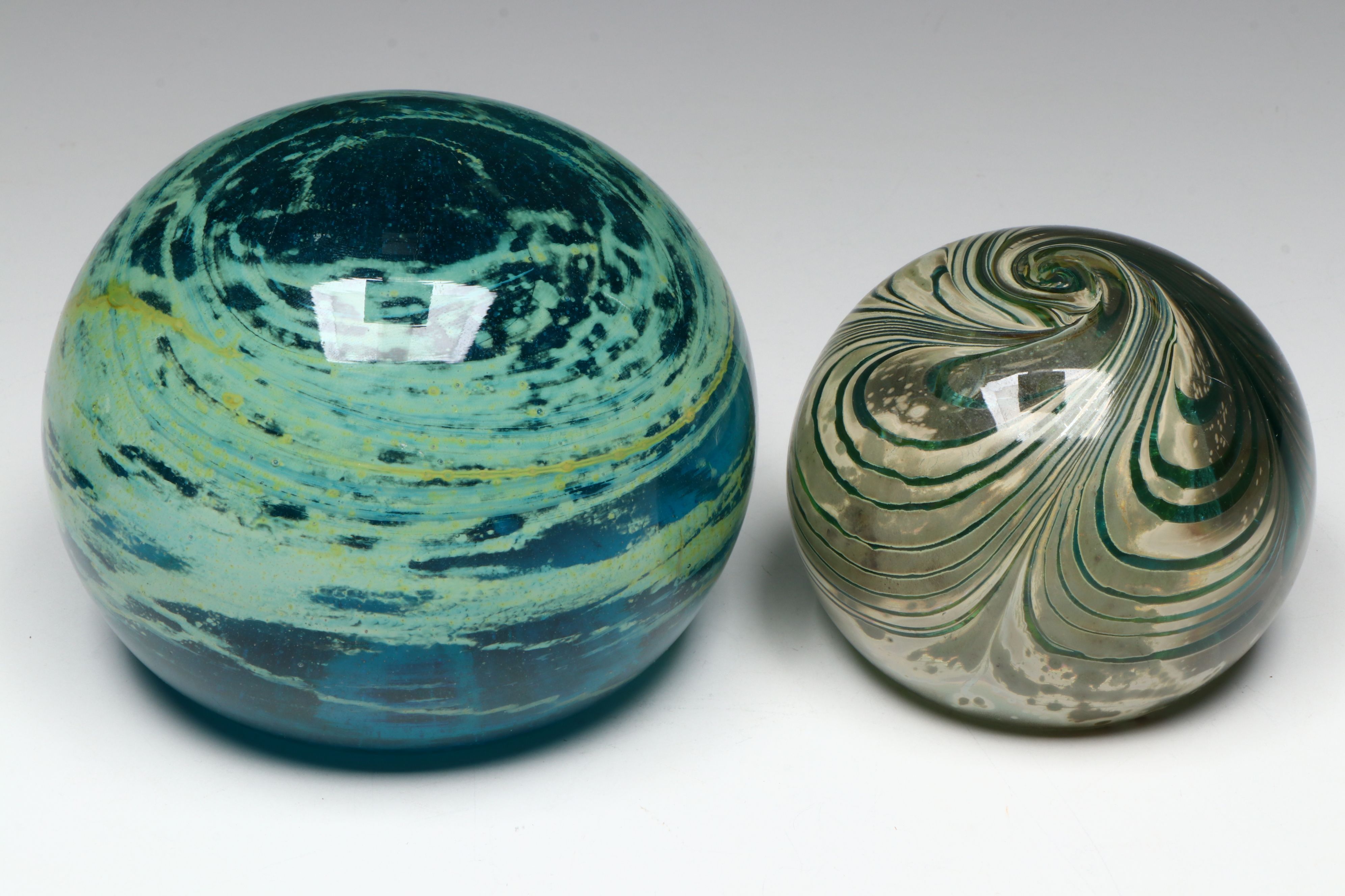 Mdina, Dynasty Gallery Mini Butterfly and Other Glass Paperweights