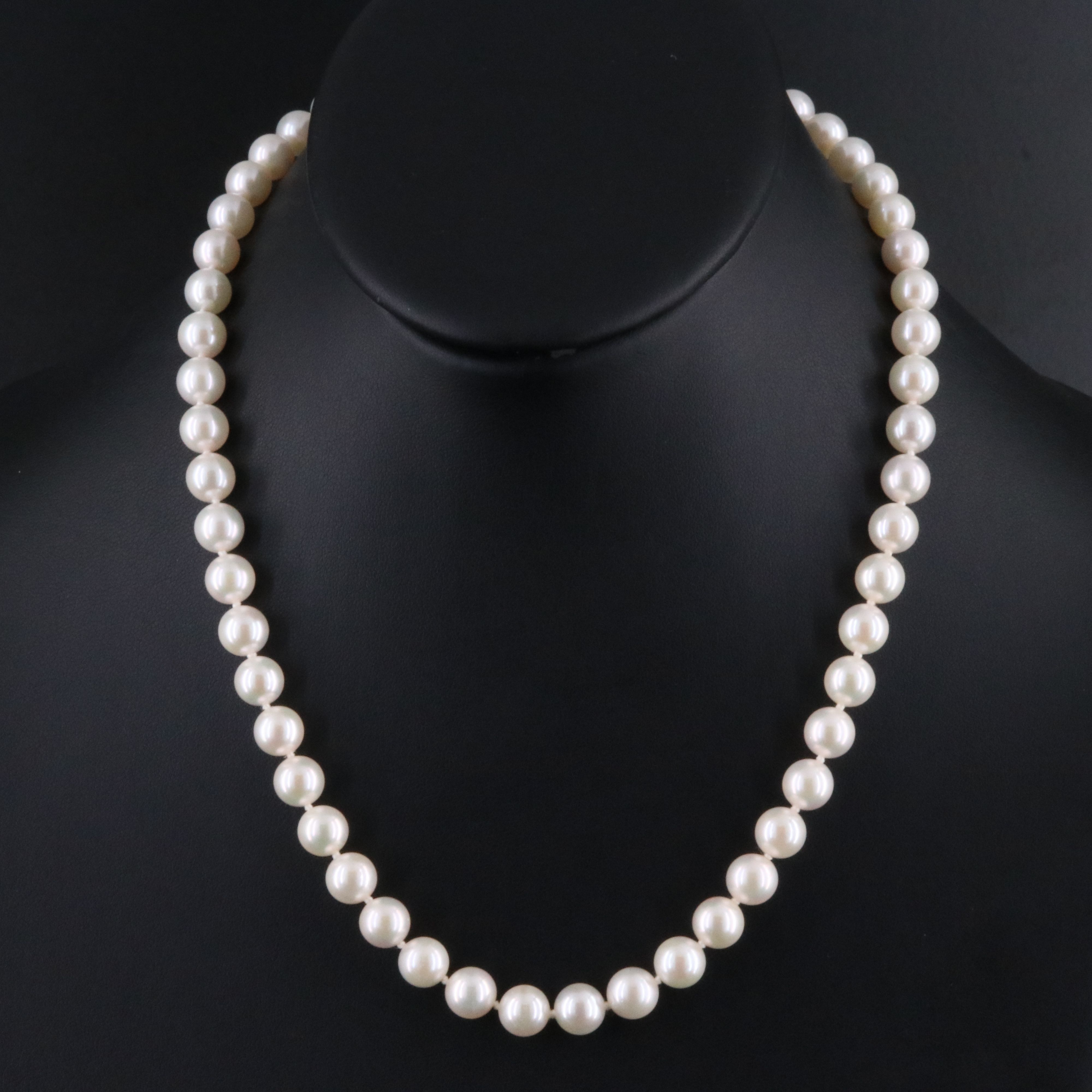 Pearl Necklace with 14K Clasp