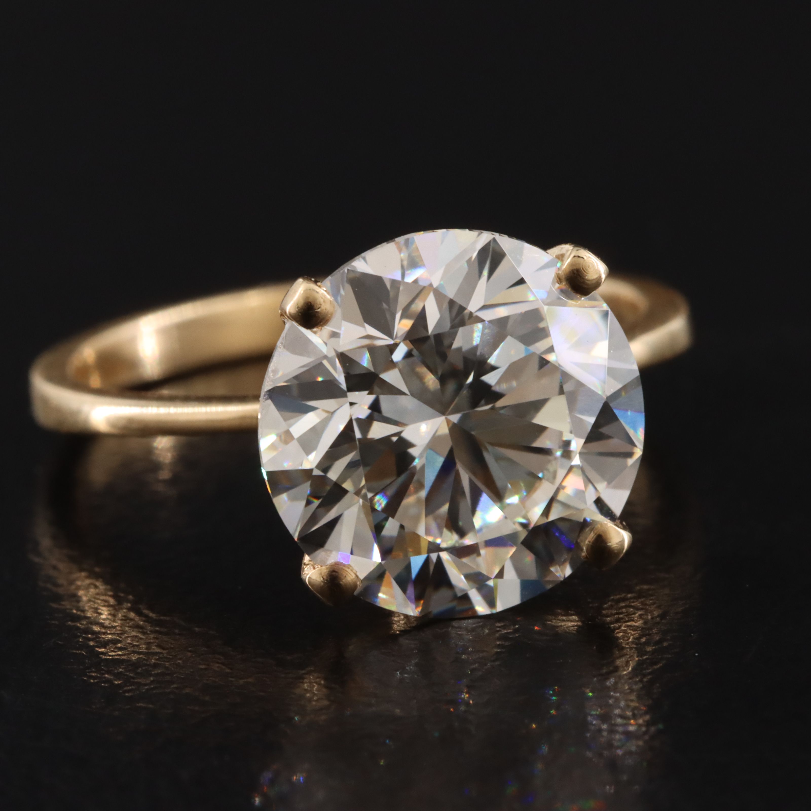 18K 4.50 CT Lab Grown Diamond Solitaire Ring with IGI Report