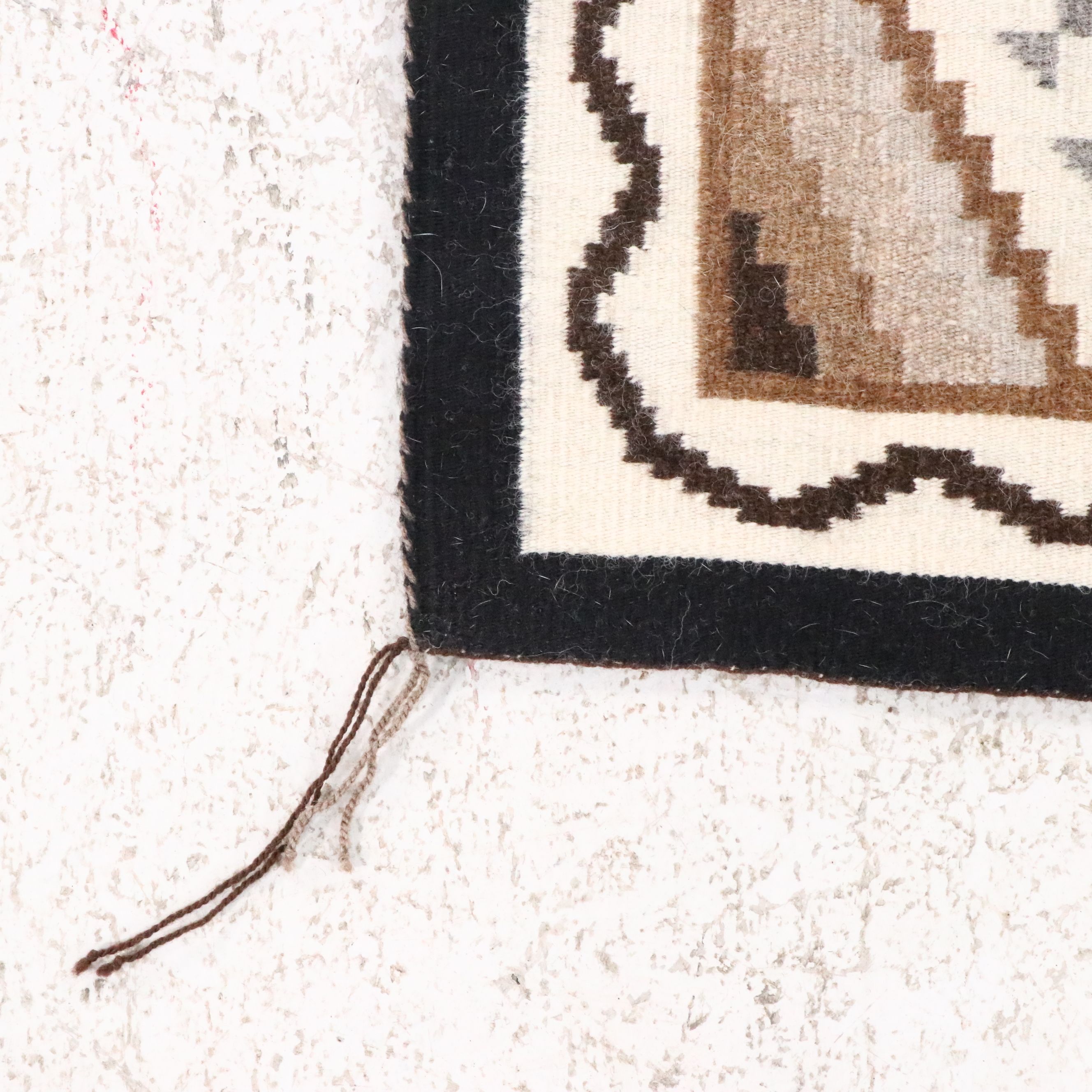 1'9 x 2'4 Handwoven Navajo Chinle Accent Rug