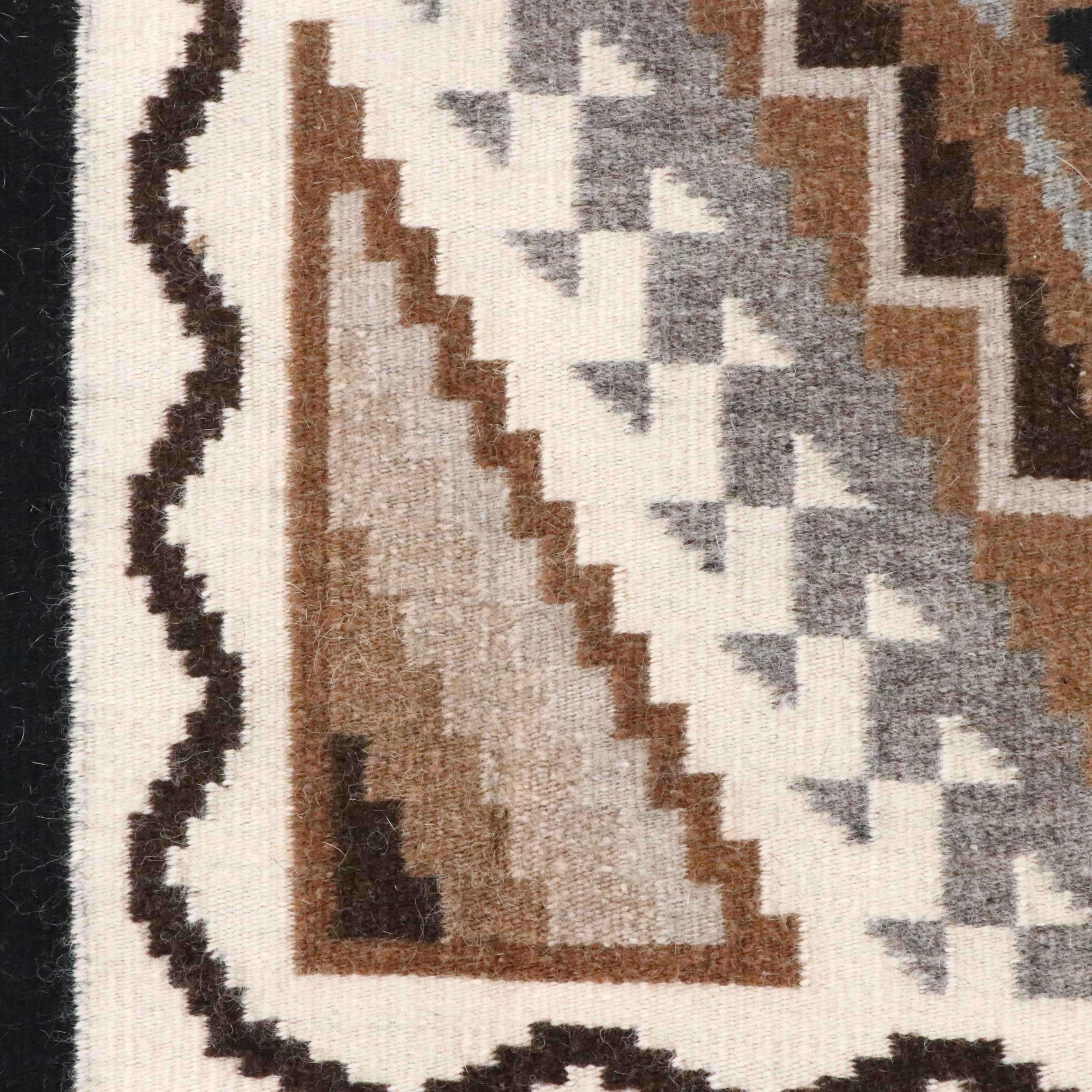 1'9 x 2'4 Handwoven Navajo Chinle Accent Rug