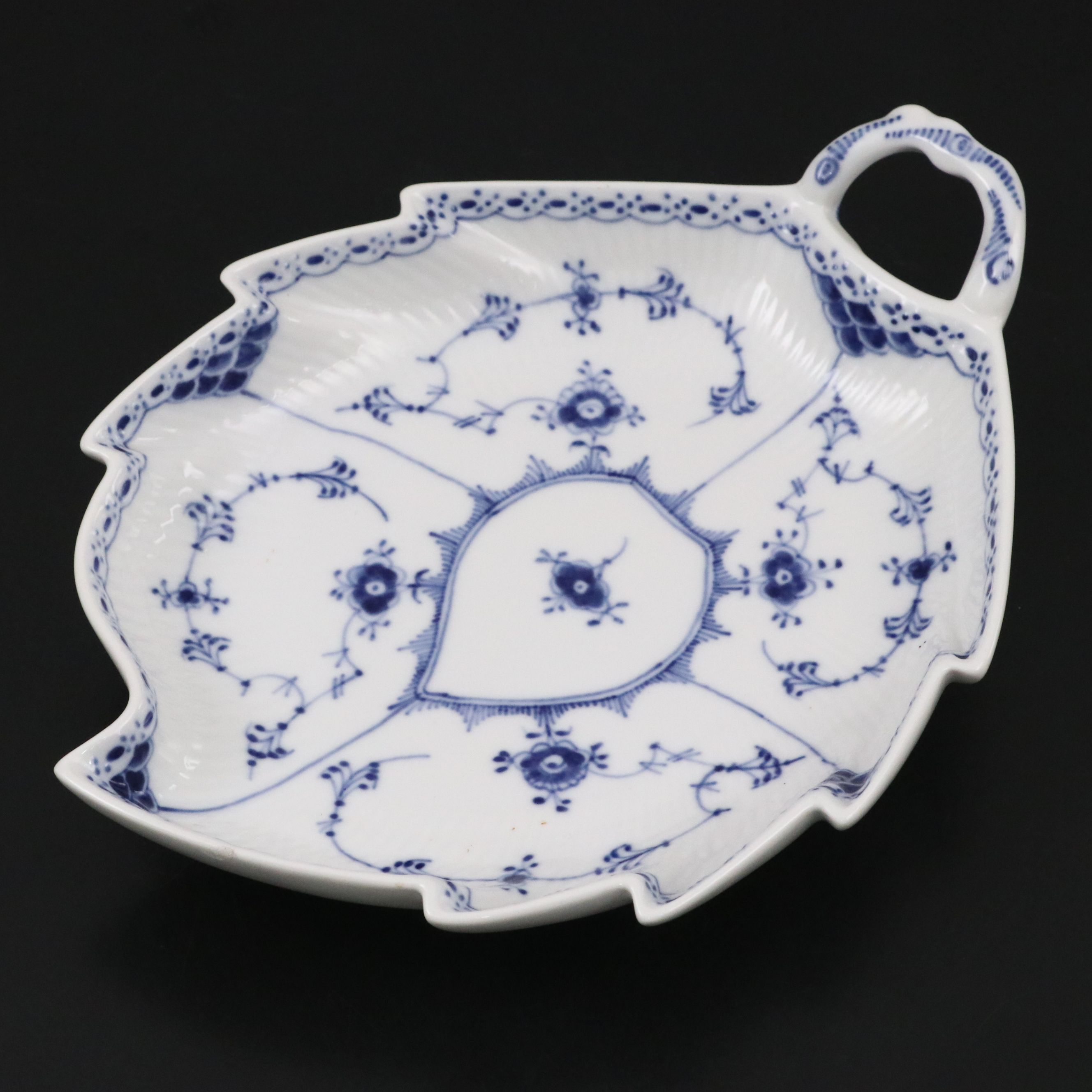 Royal Copenhagen Porcelain "Blue Fluted Half Lace" Leaf Shaped Dish, 1957