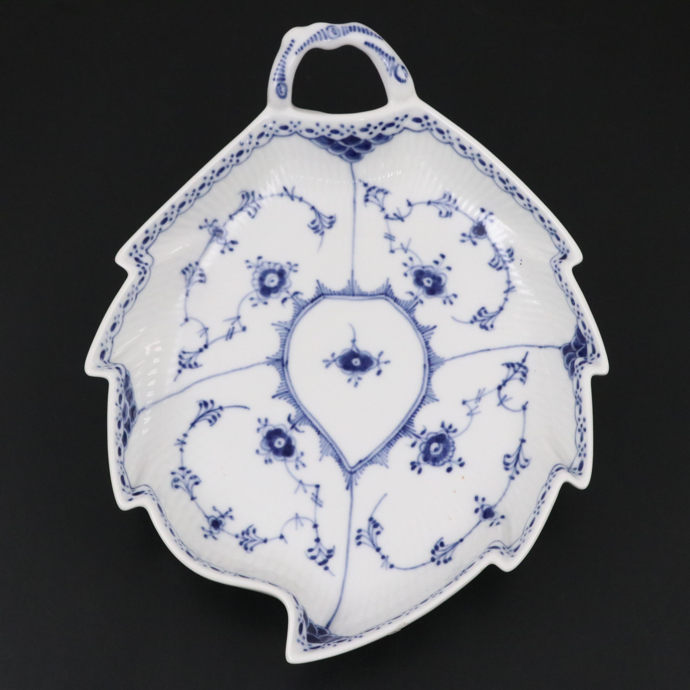 Royal Copenhagen Porcelain "Blue Fluted Half Lace" Leaf Shaped Dish, 1957