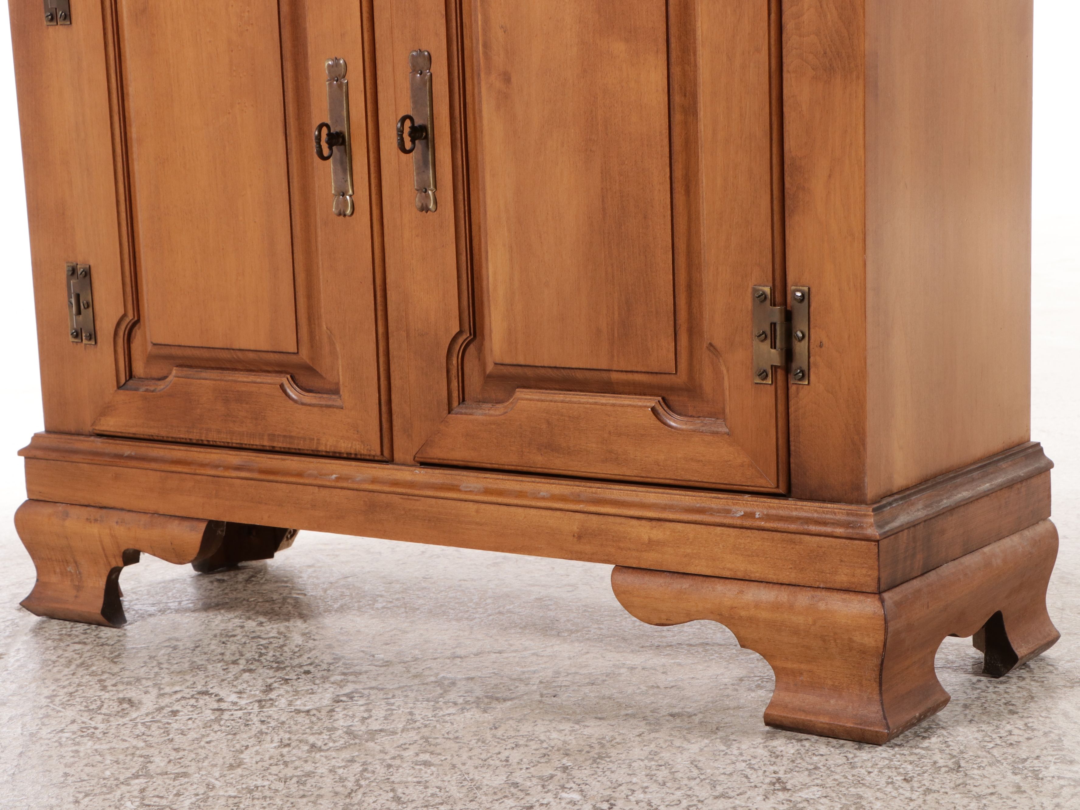 Young Republic American Colonial Style Maple Hutch