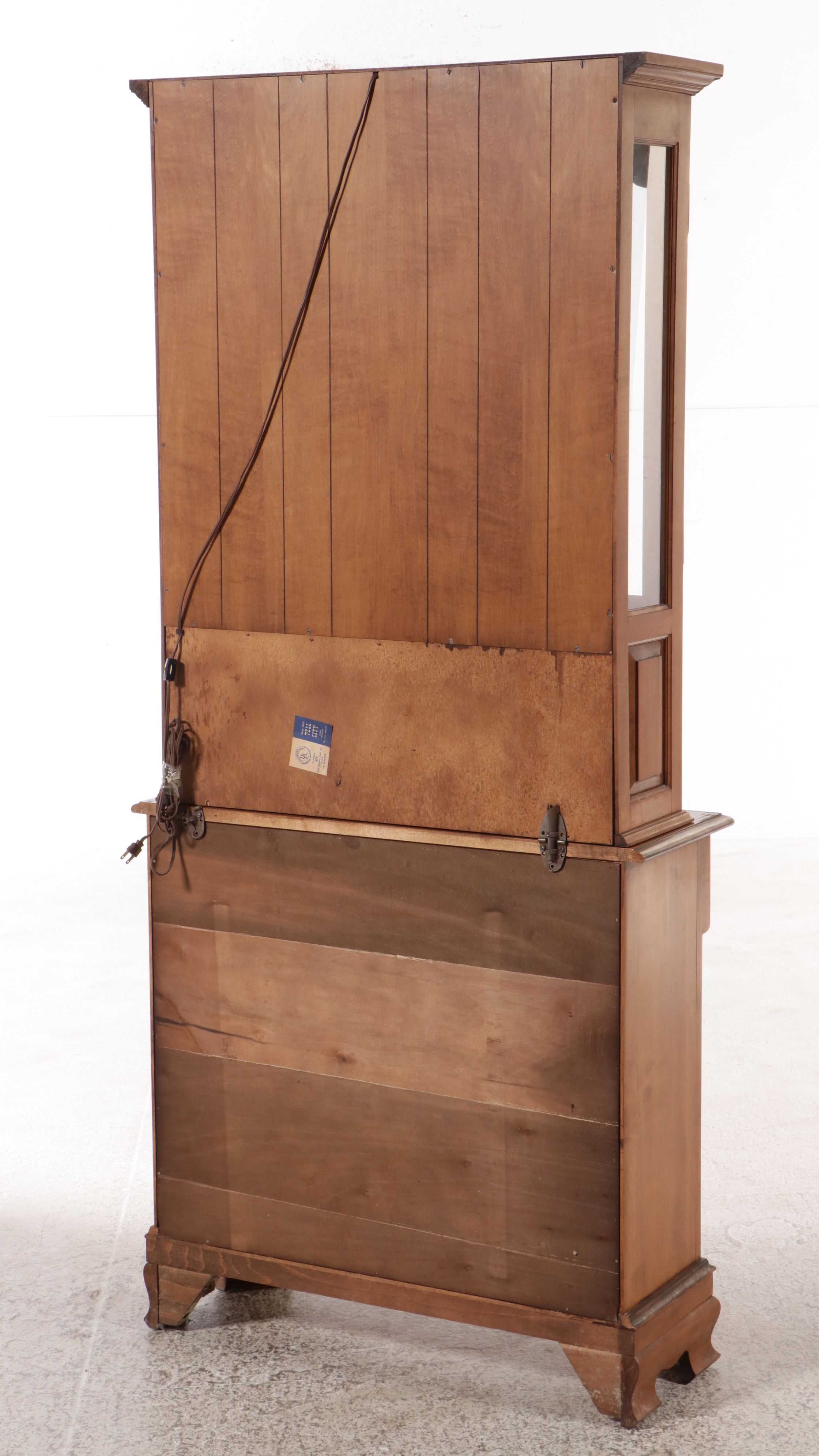 Young Republic American Colonial Style Maple Hutch