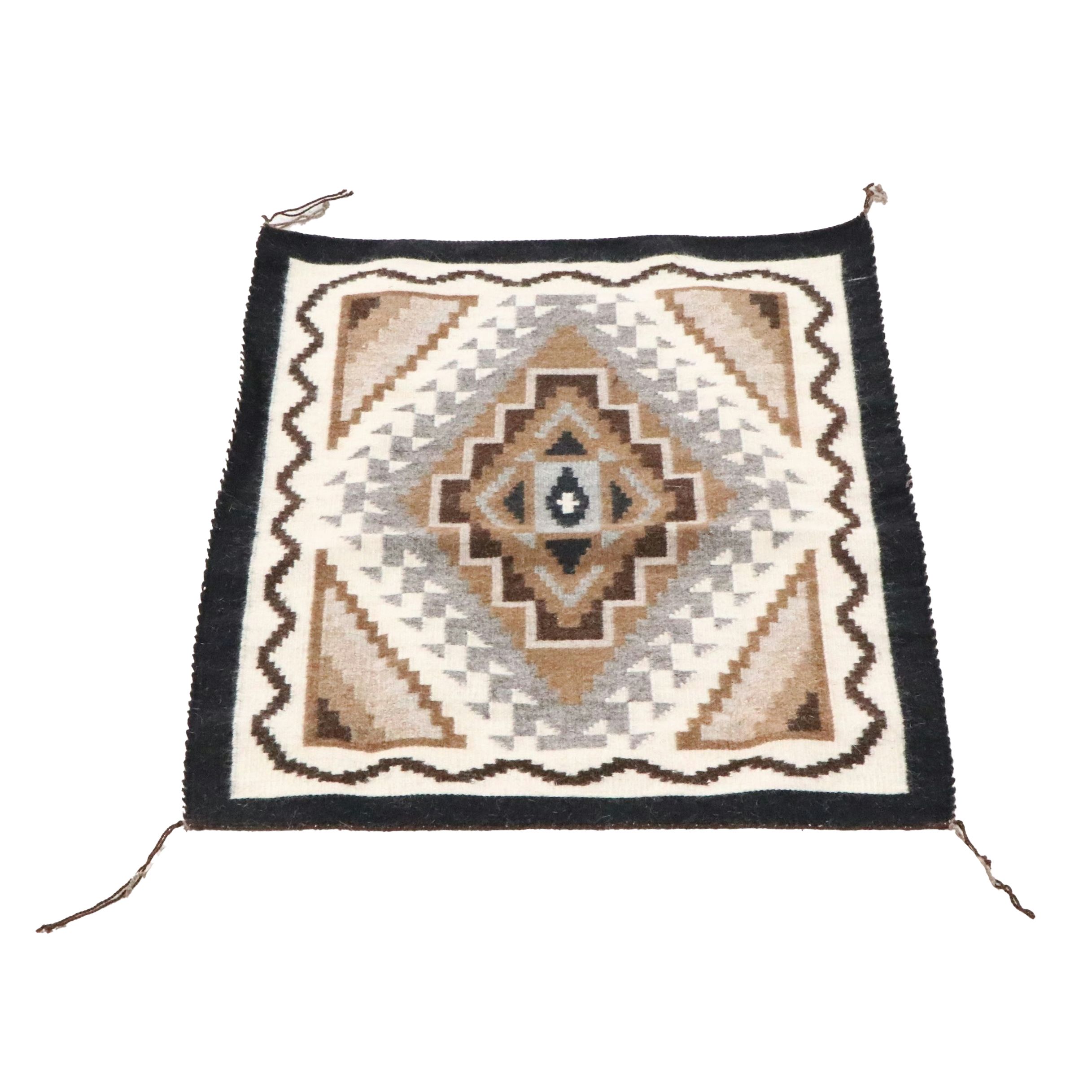 1'9 x 2'4 Handwoven Navajo Chinle Accent Rug