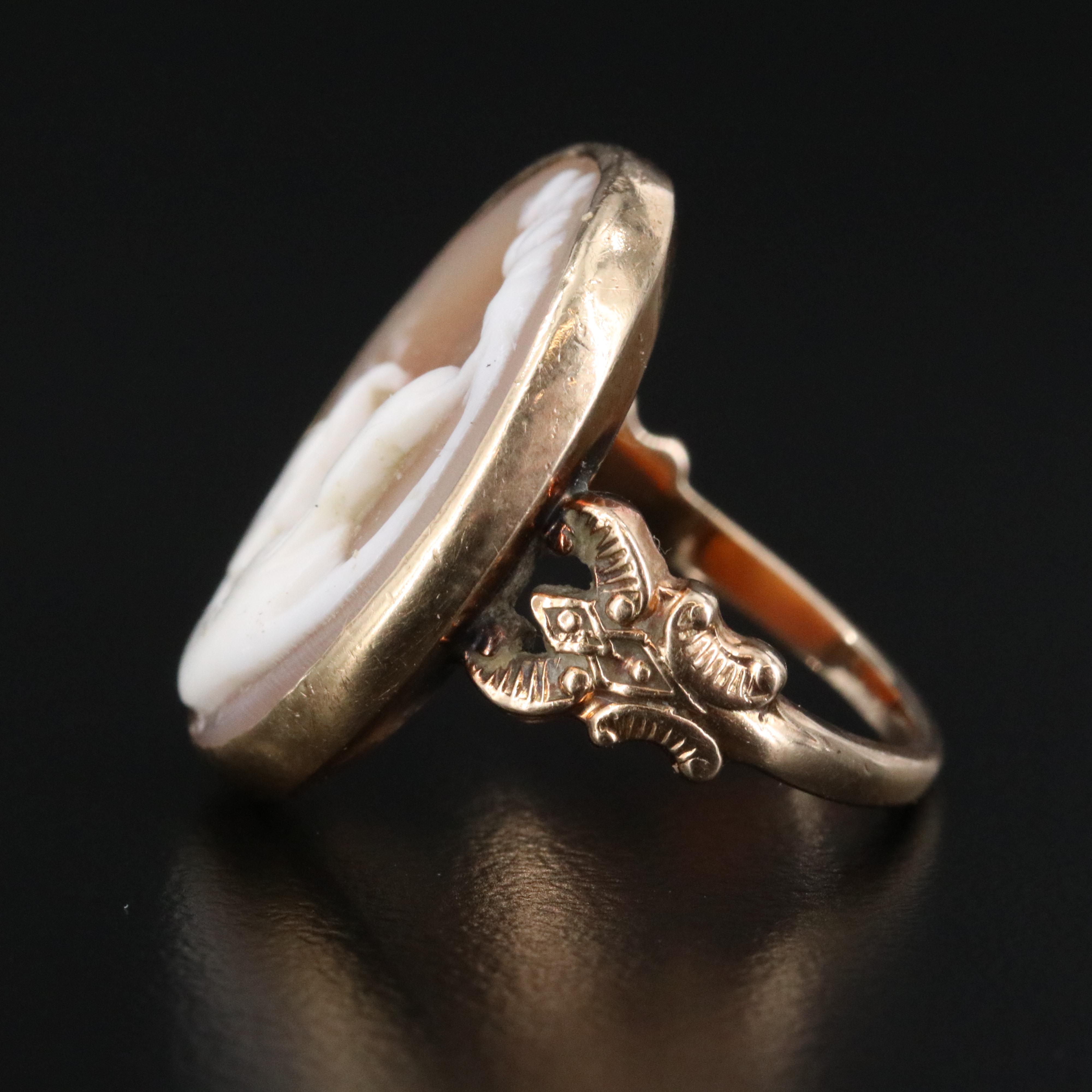 14K Shell Cameo Ring
