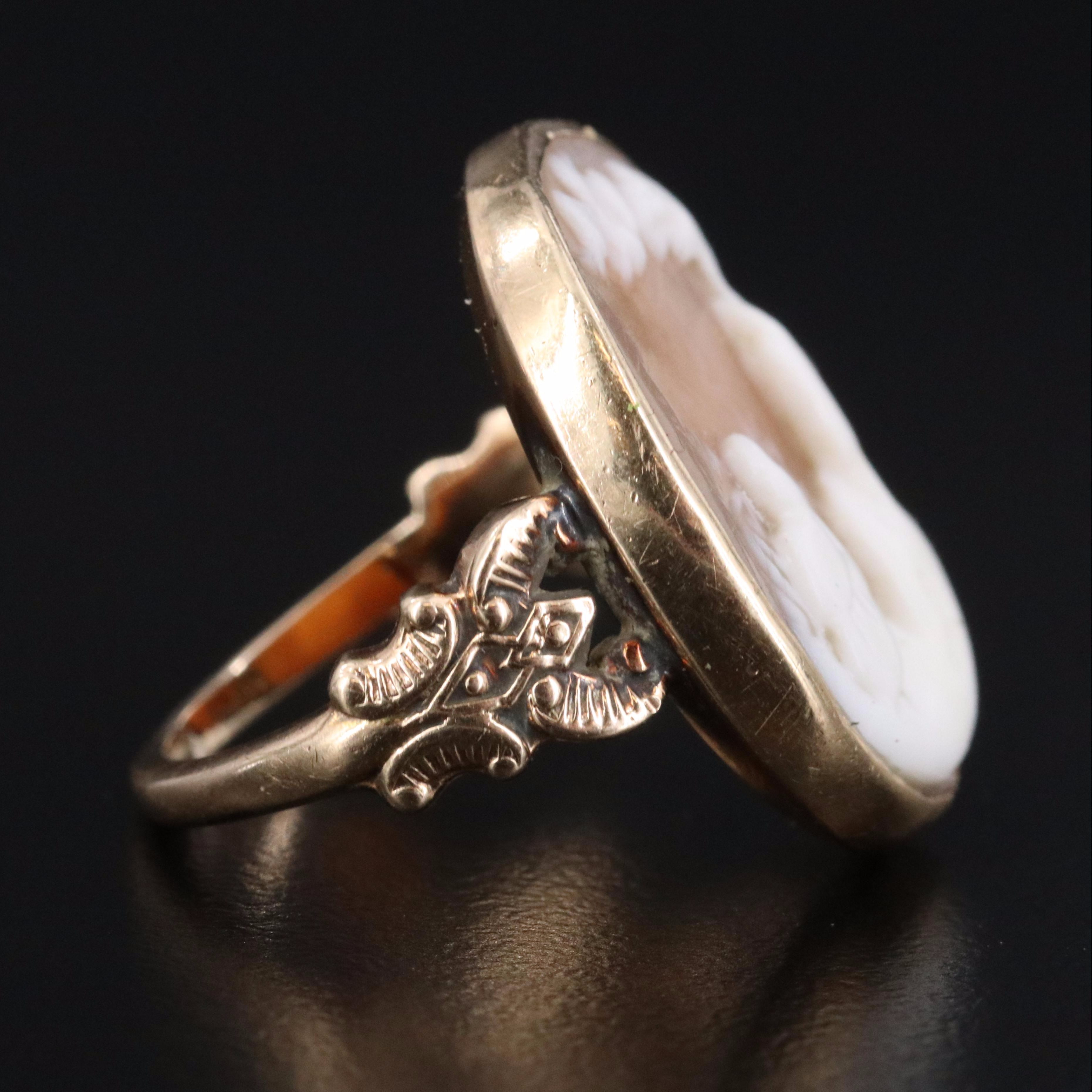 14K Shell Cameo Ring