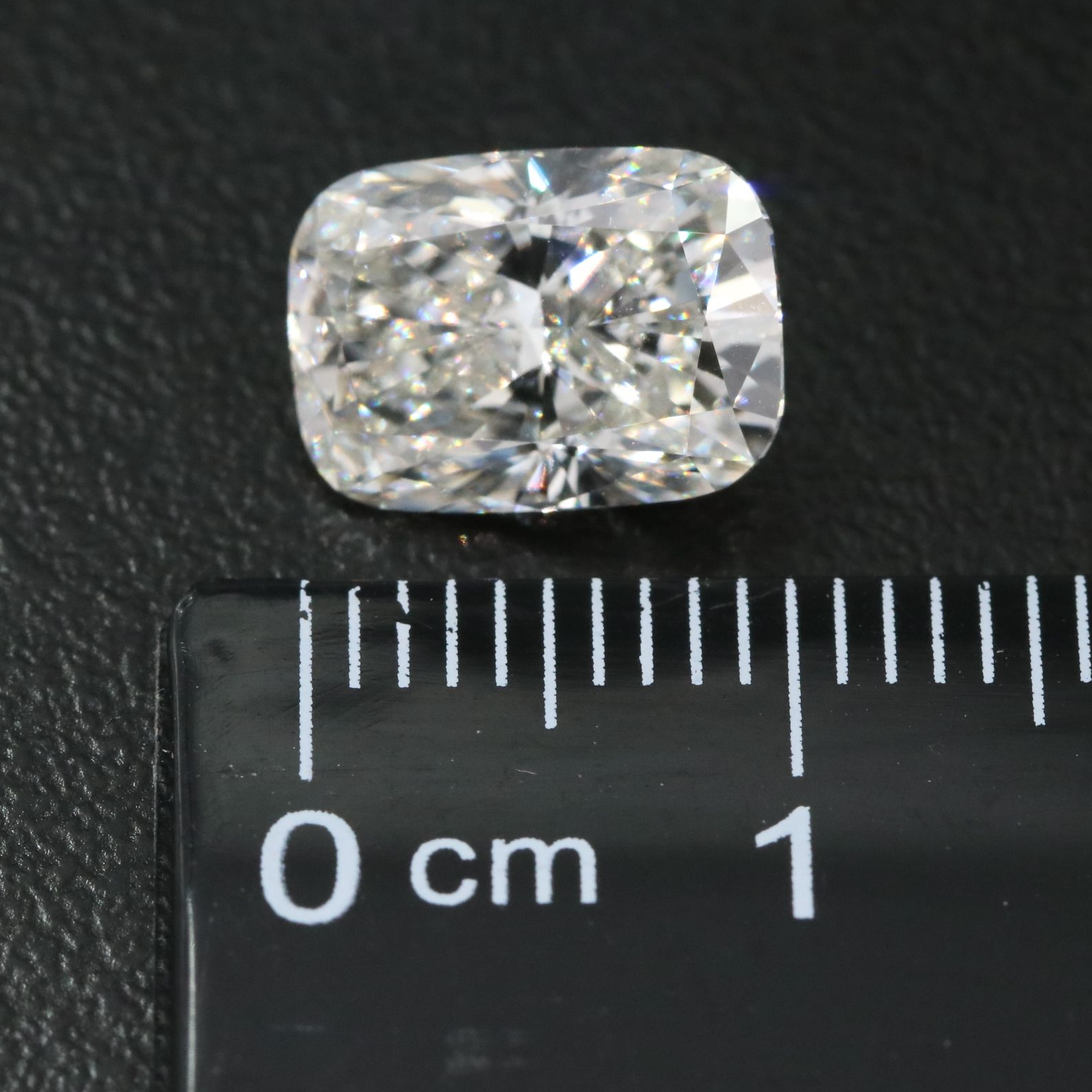 Loose 3.09 CT Lab Grown Diamond with IGI Report