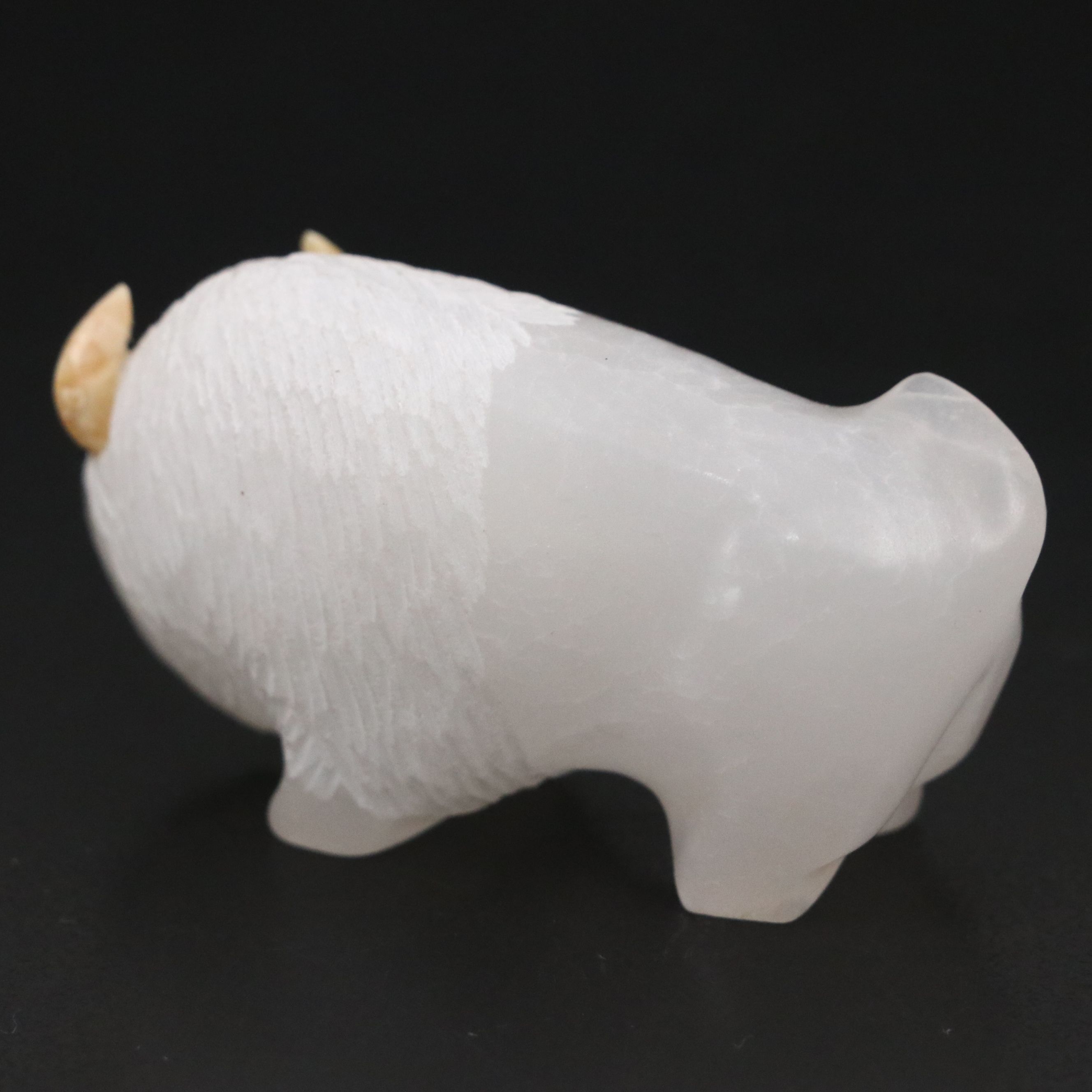 Lynn Quam Zuni Carved Buffalo Fetish