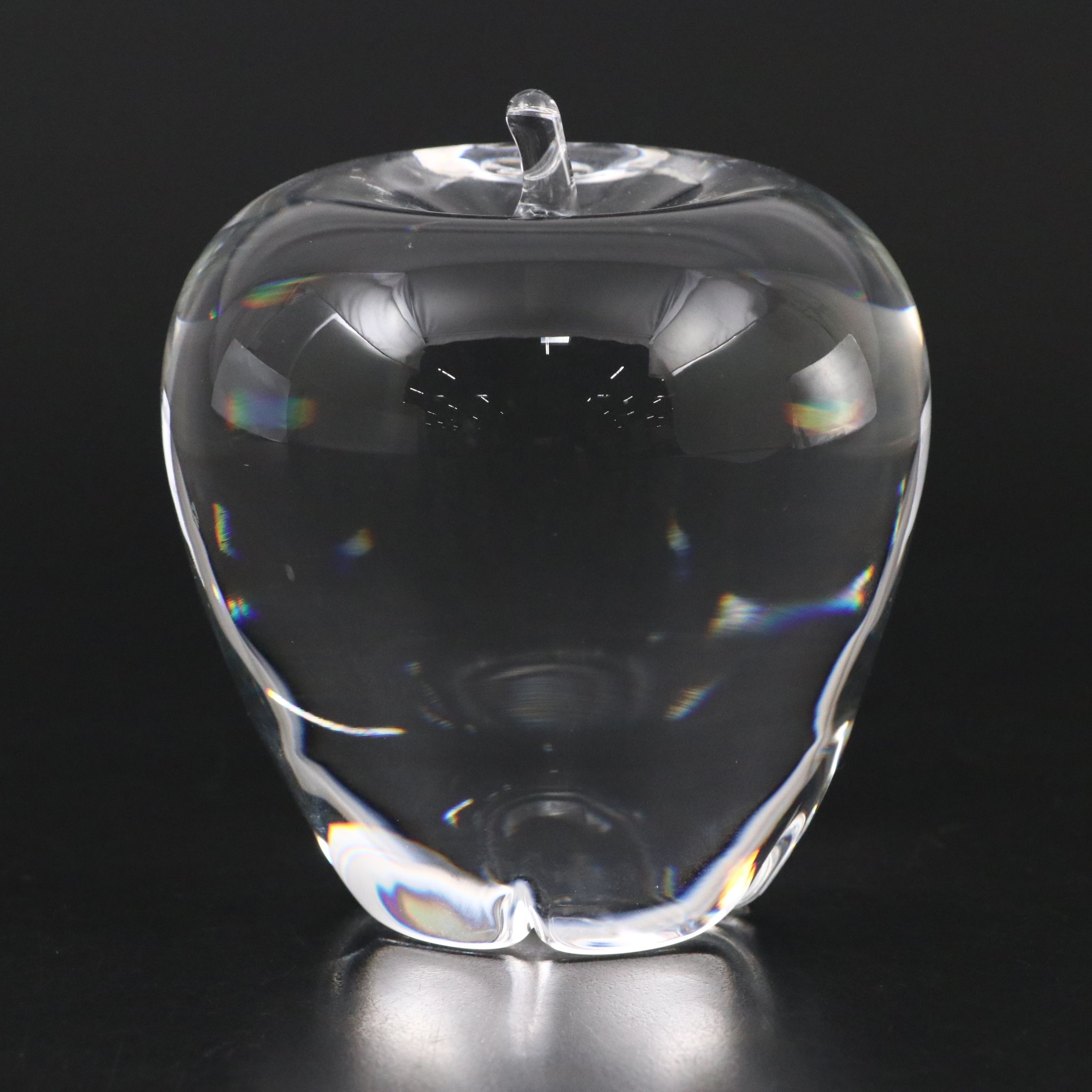 Steuben Art Glass "Apple" Figurine Designed by Angus McDougall, Mid/Late 20th C.