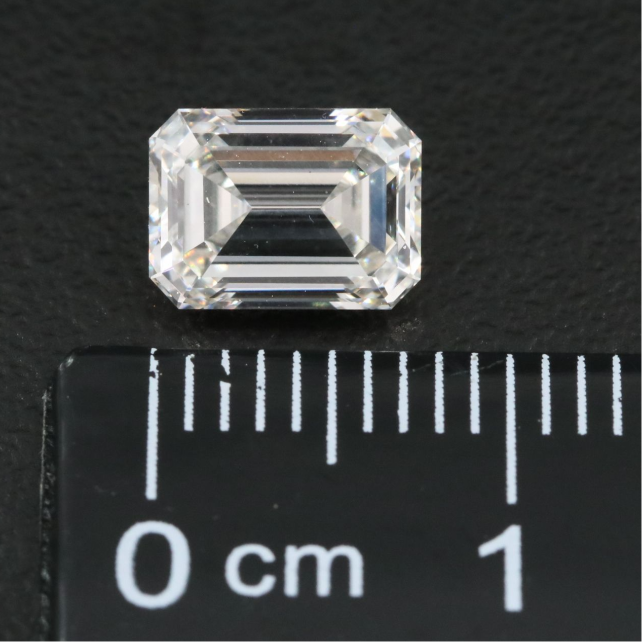 Loose 1.59 CT Lab Grown Diamond with IGI Report