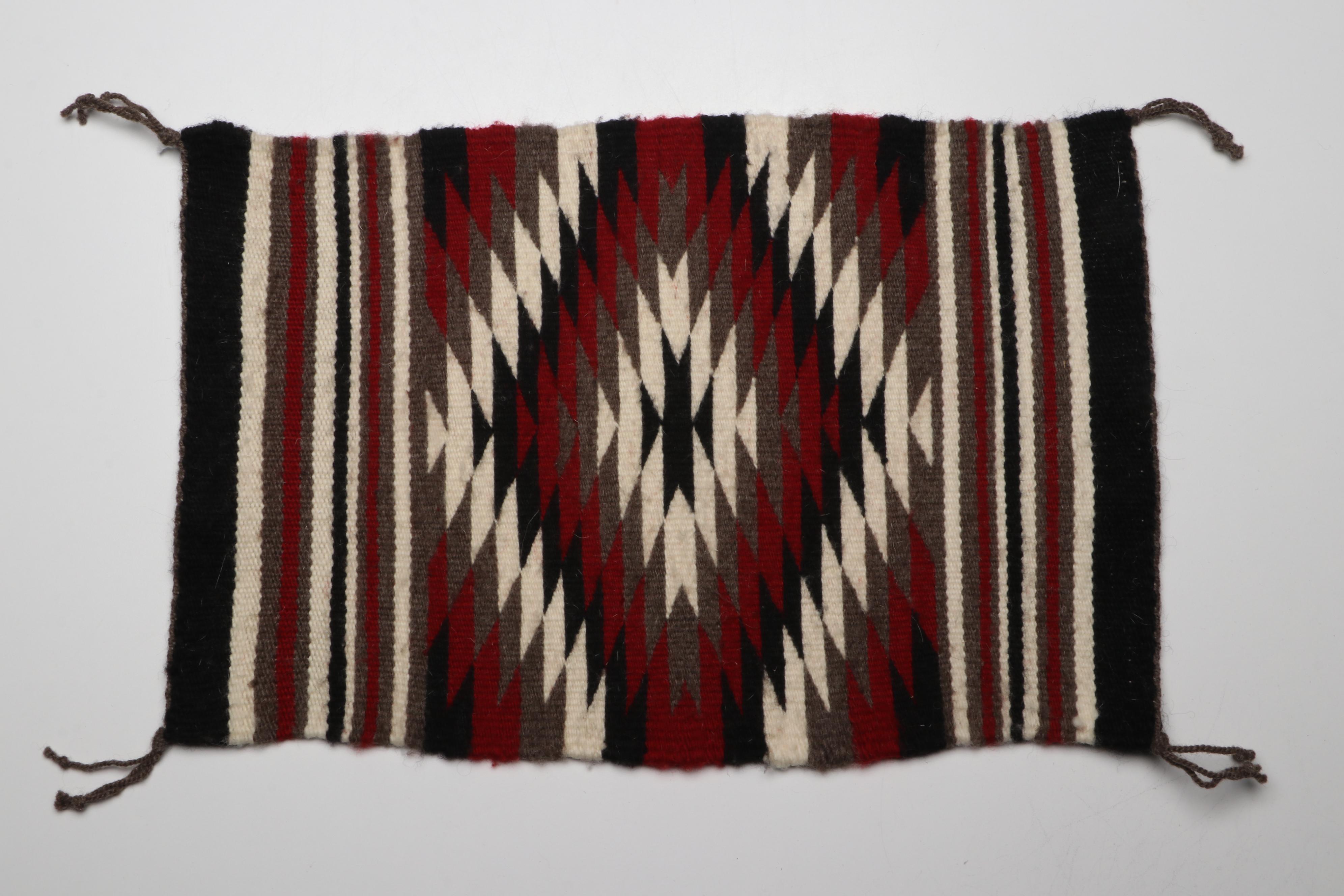 Handwoven Navajo Eye Dazzler Mat with Round Textile