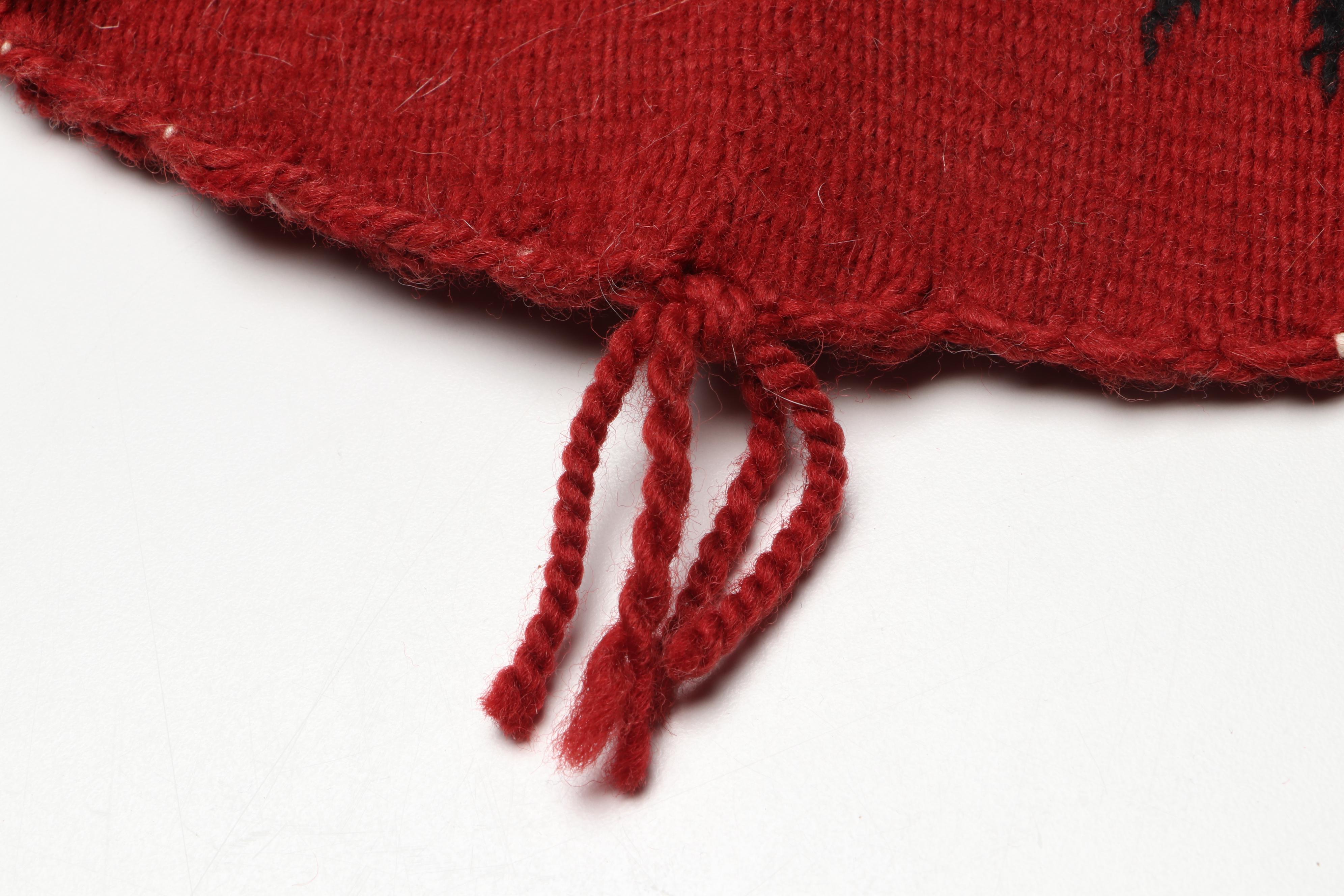 Handwoven Navajo Eye Dazzler Mat with Round Textile