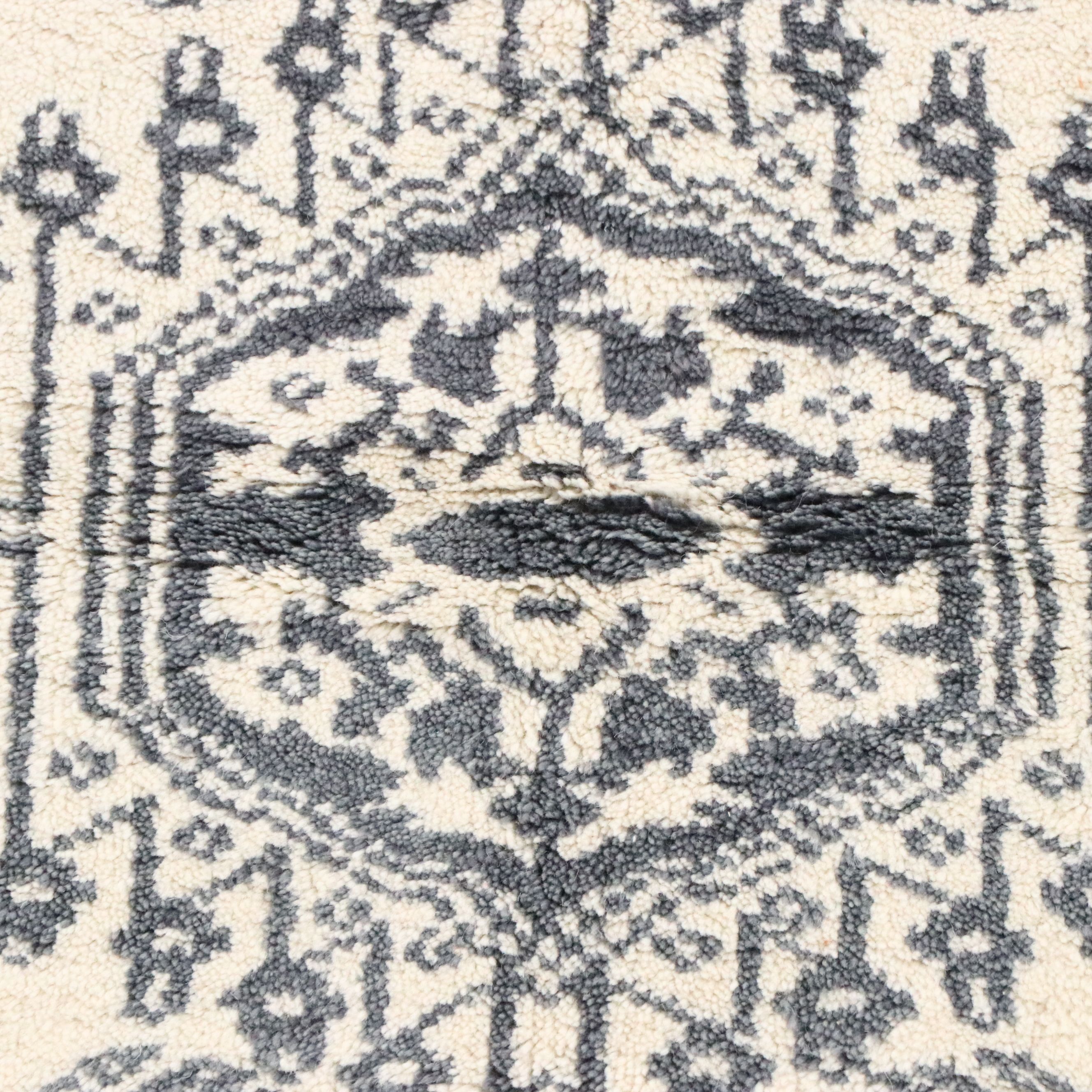 5'1 x 7'11 Hand-Knotted Contemporary Monochrome Area Rug
