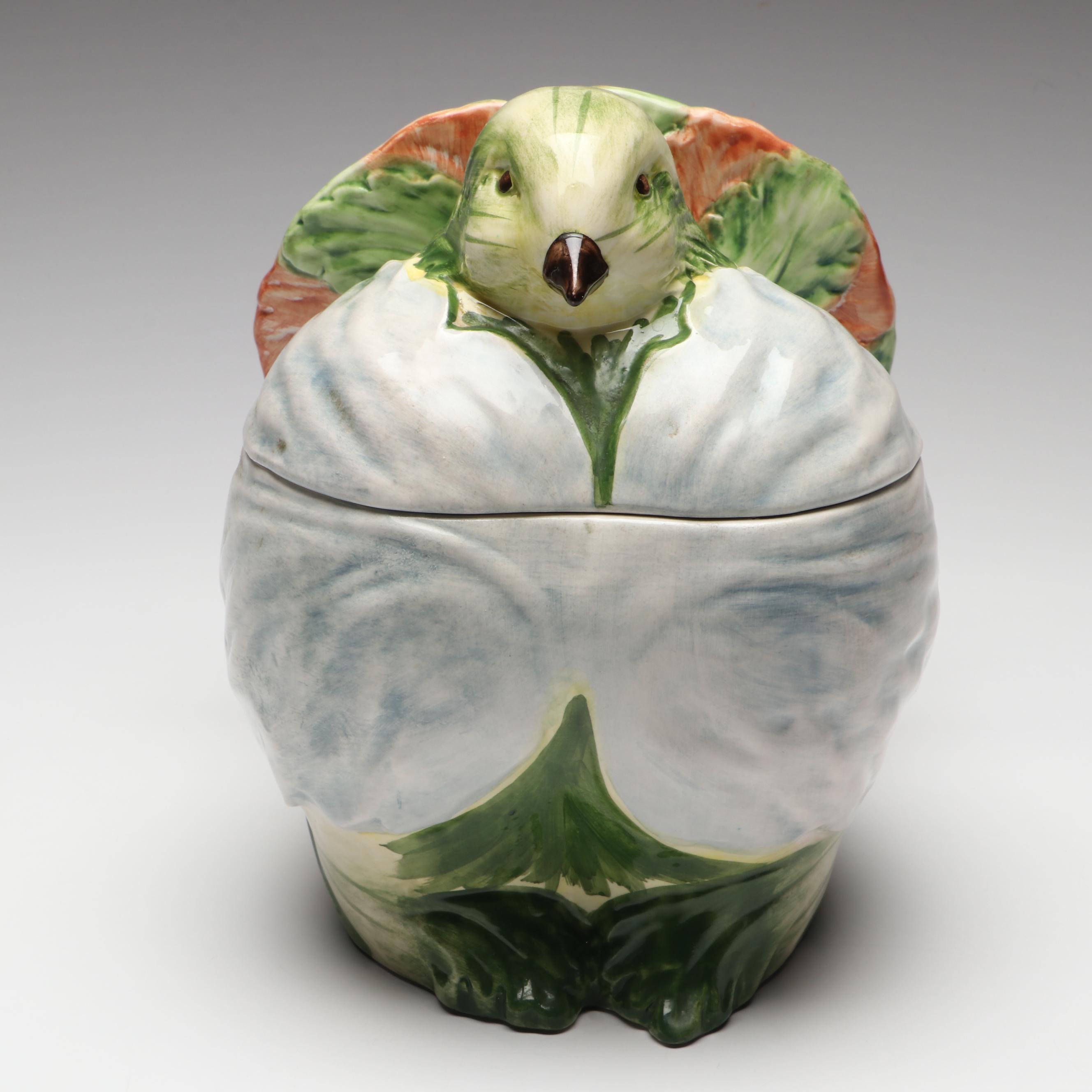 Vietri Italian Majolica Bird Tureen with Erzgebirge Napkin Rings and Other Décor