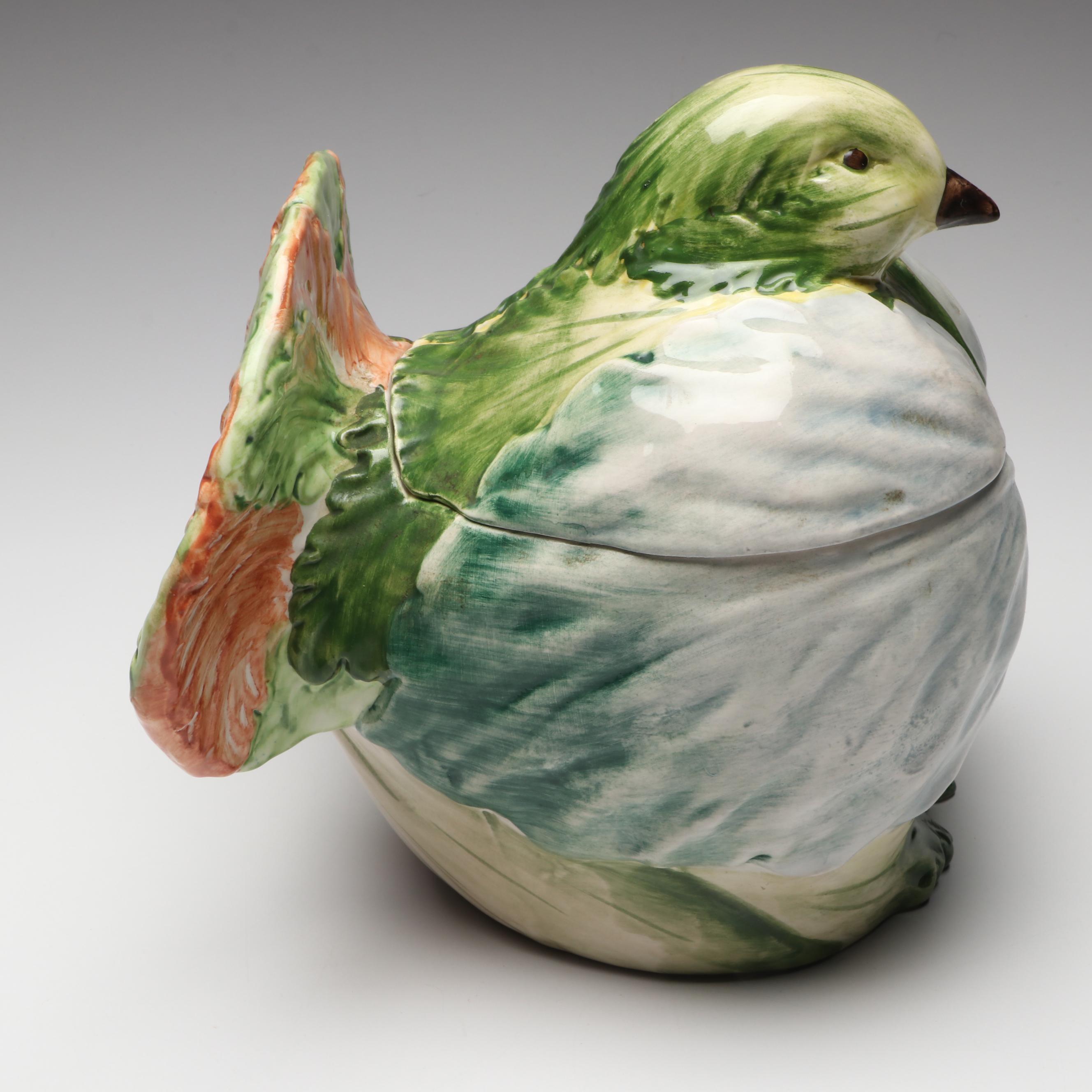 Vietri Italian Majolica Bird Tureen with Erzgebirge Napkin Rings and Other Décor