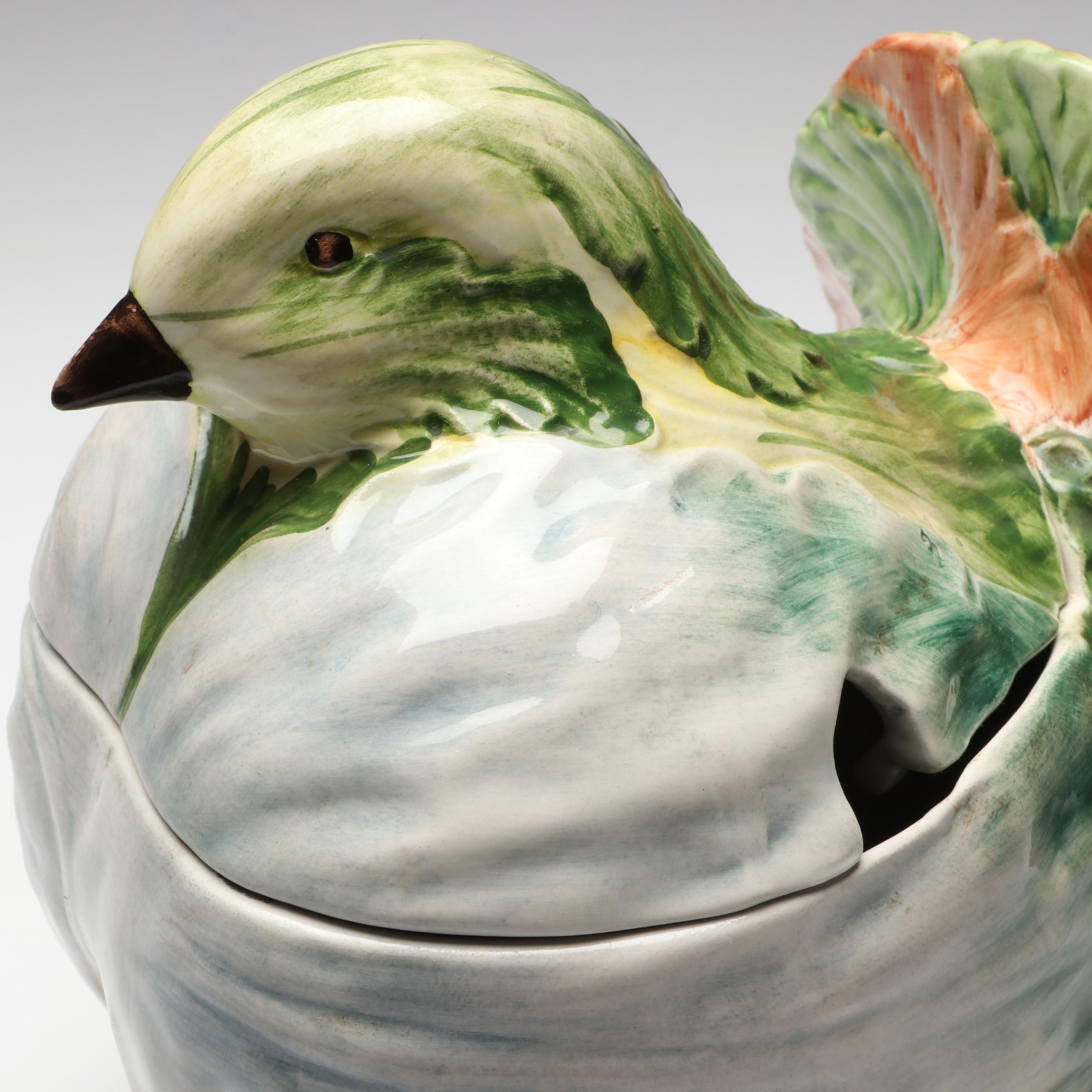 Vietri Italian Majolica Bird Tureen with Erzgebirge Napkin Rings and Other Décor