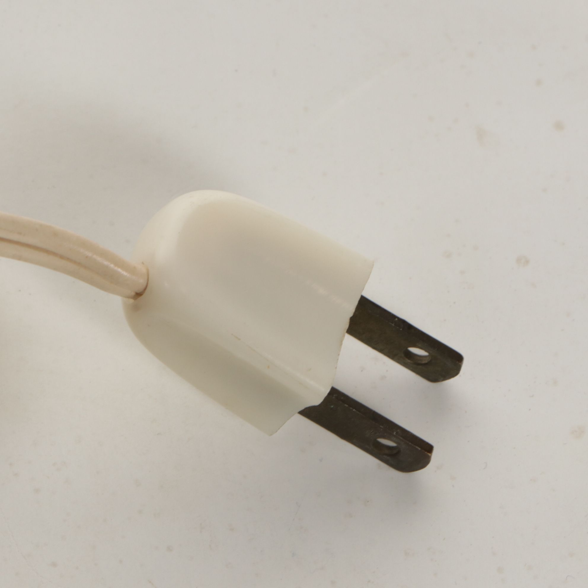 Cedarwood Knee Table Lamp with Natural Cotton Shade