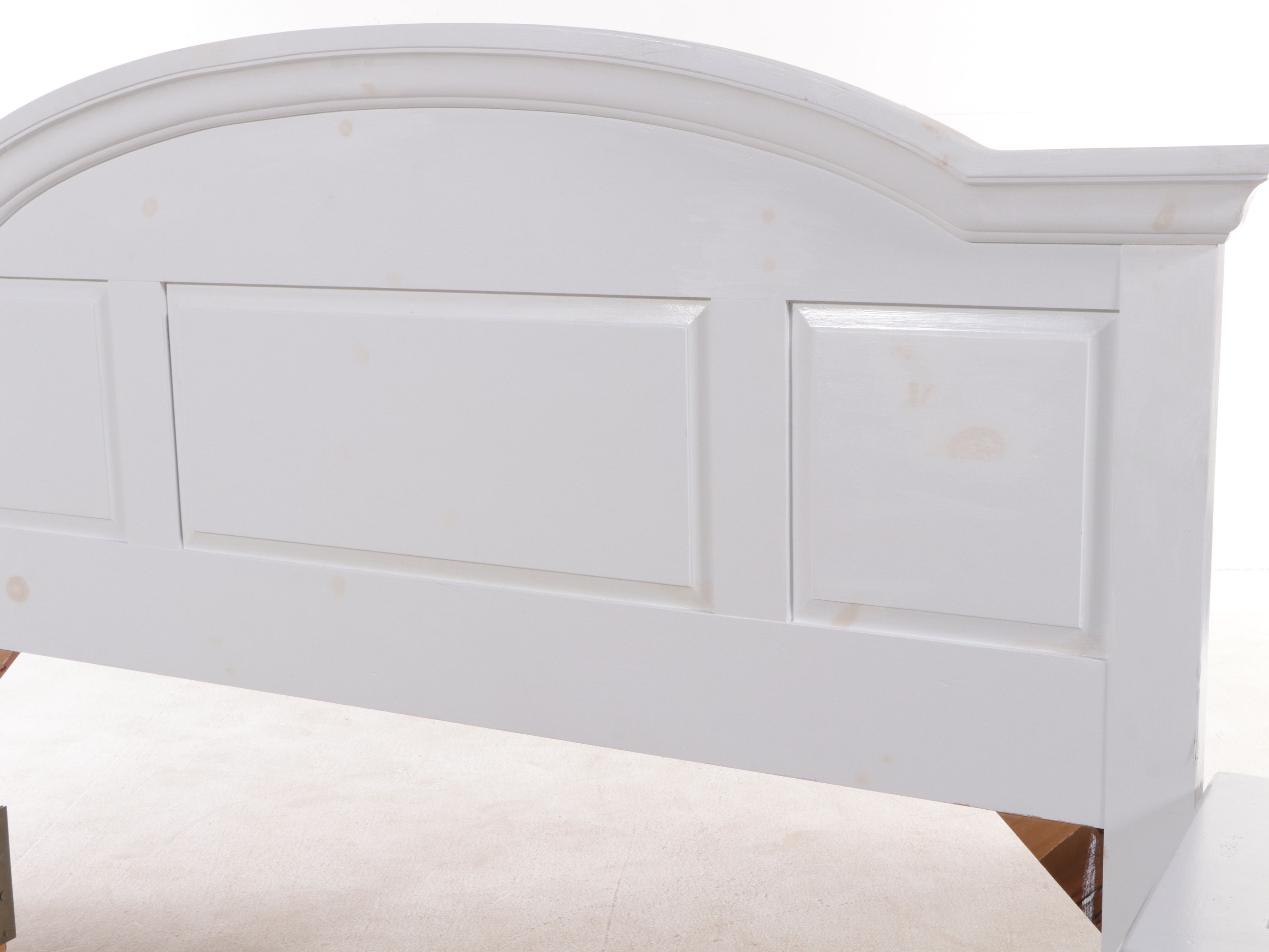 Contemporary White Queen Size Bed Frame with Coordinating Nightstands