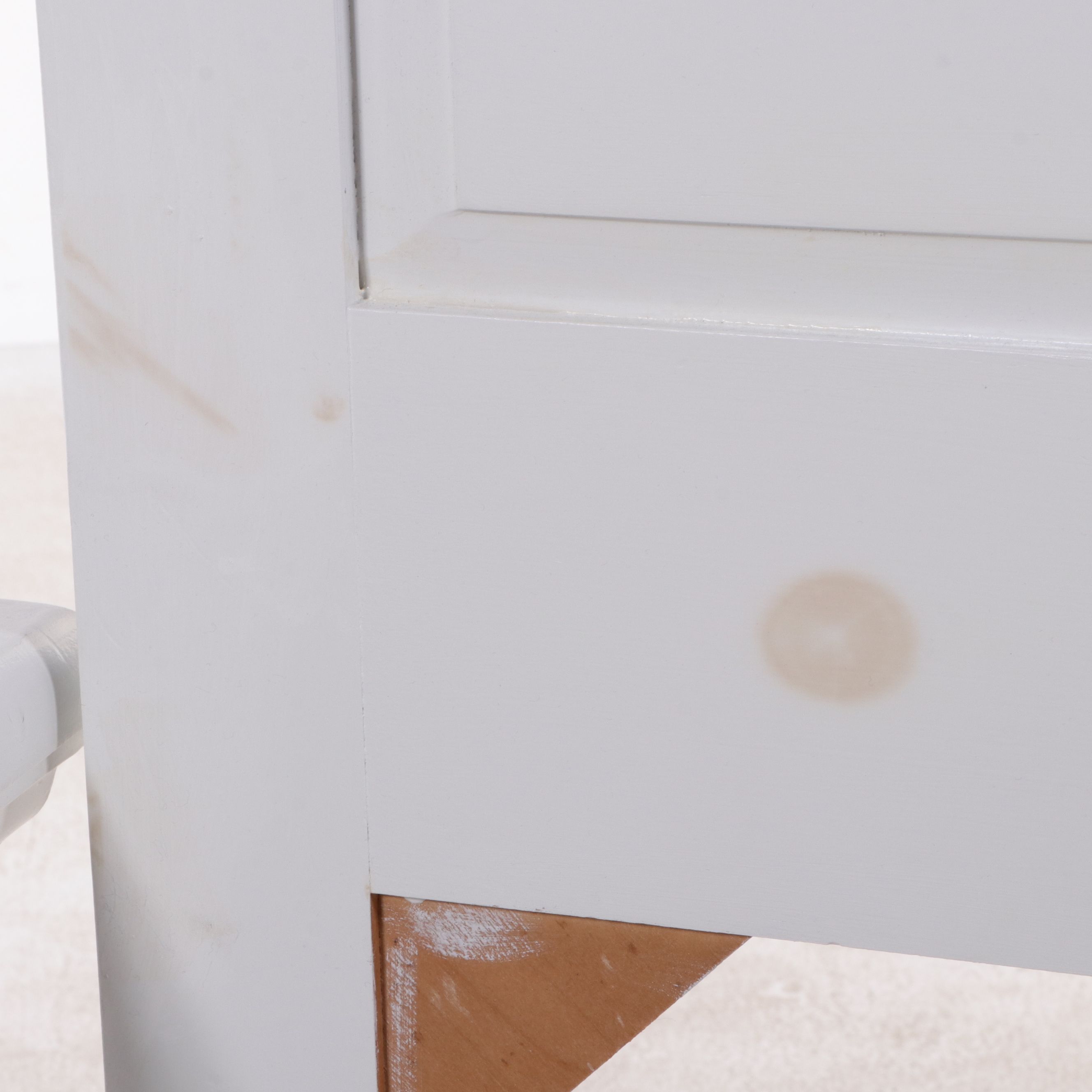 Contemporary White Queen Size Bed Frame with Coordinating Nightstands