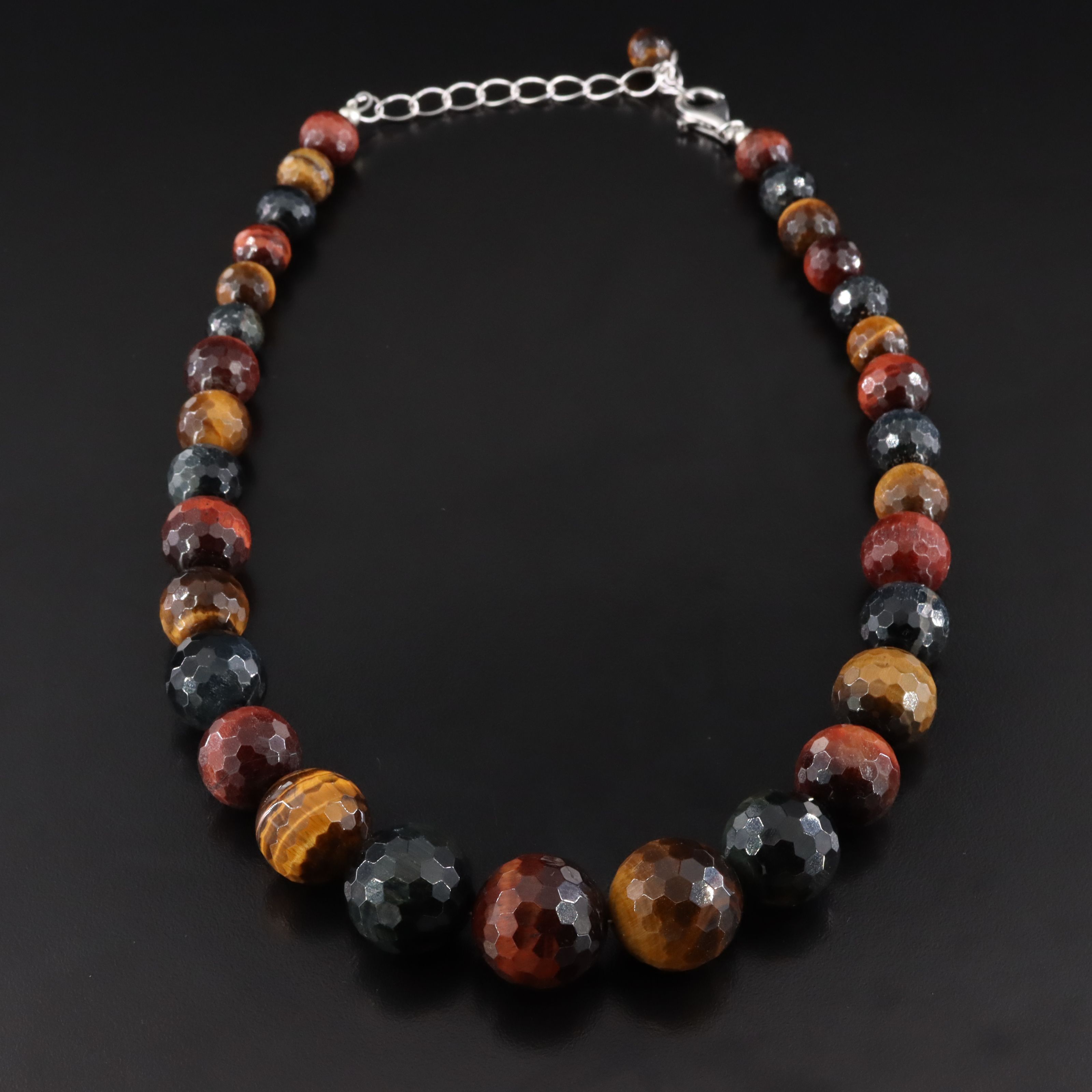 Graduated Tiger's Eye Necklace with Sterling Clasp
