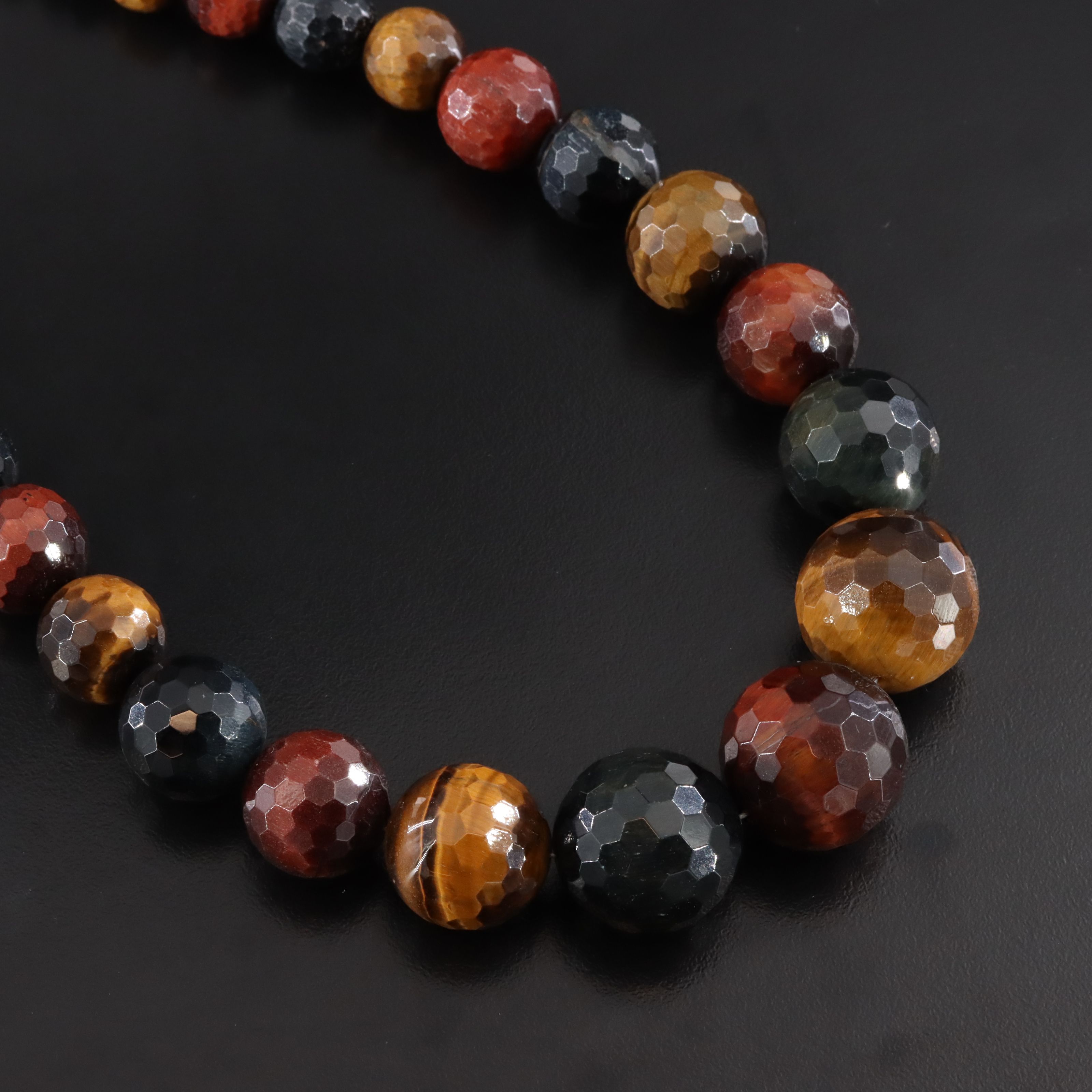 Graduated Tiger's Eye Necklace with Sterling Clasp
