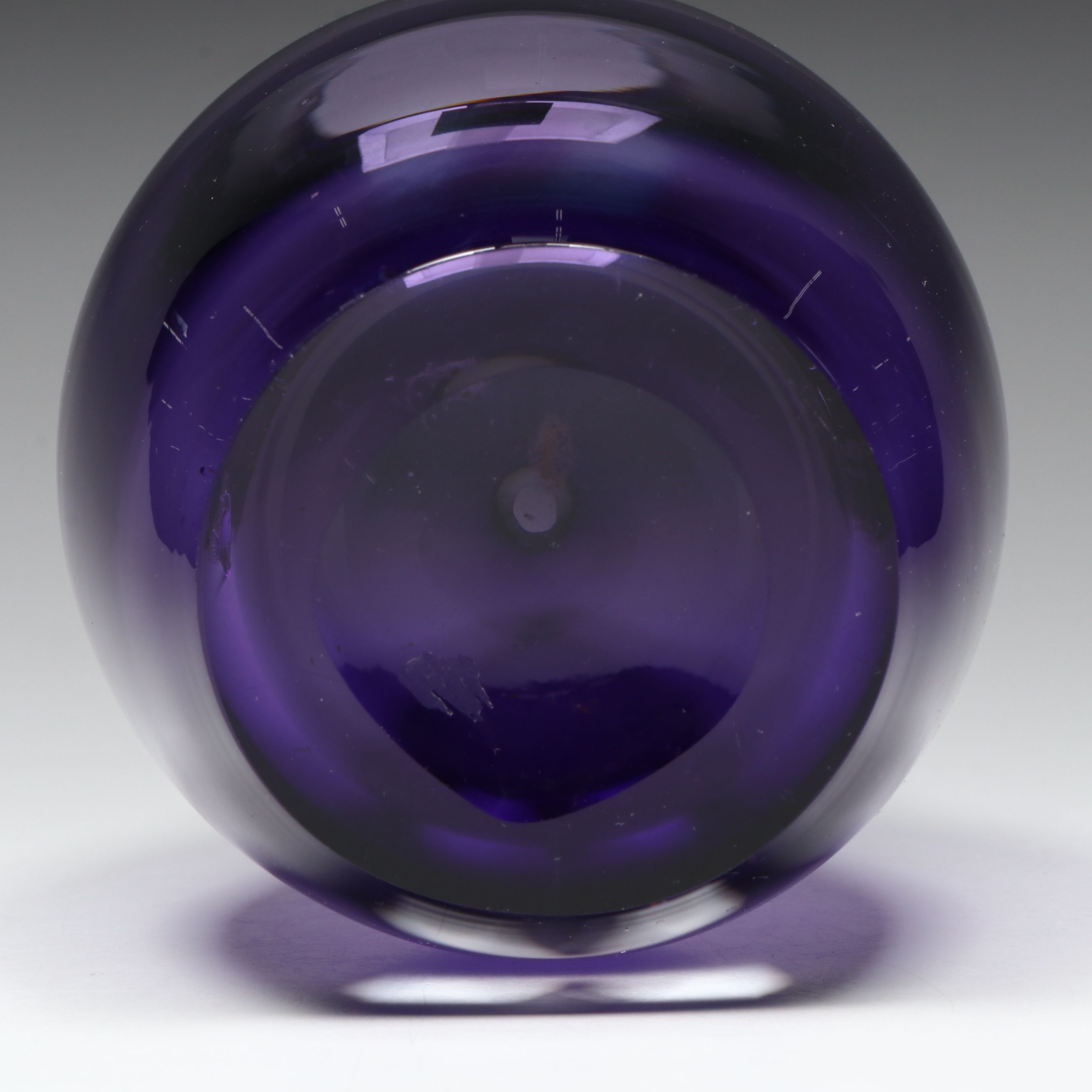 Konst Glashyttan Urshult Glass Fish with Other Purple Blown Glass Vase