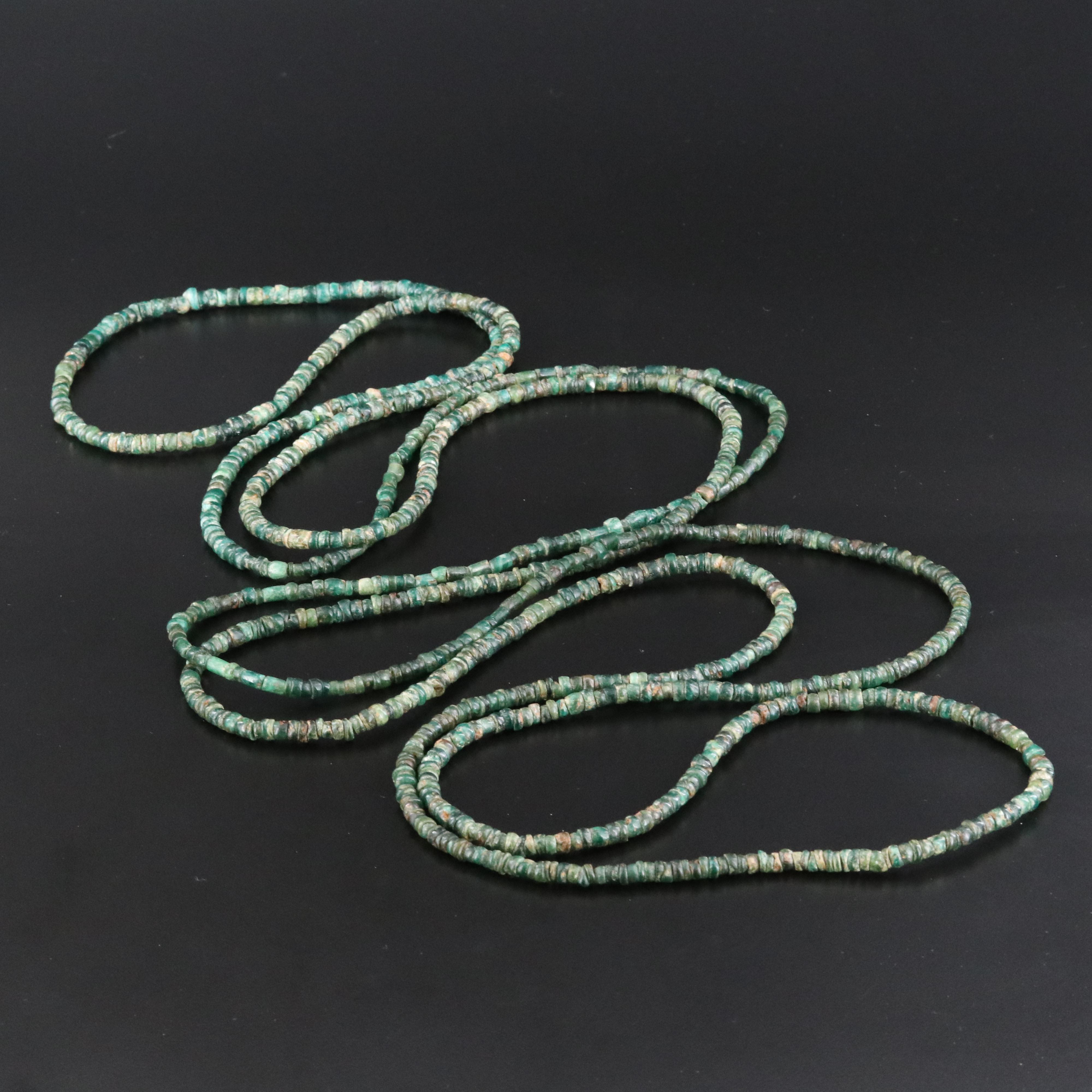 Rope Length Emerald Bead Necklace