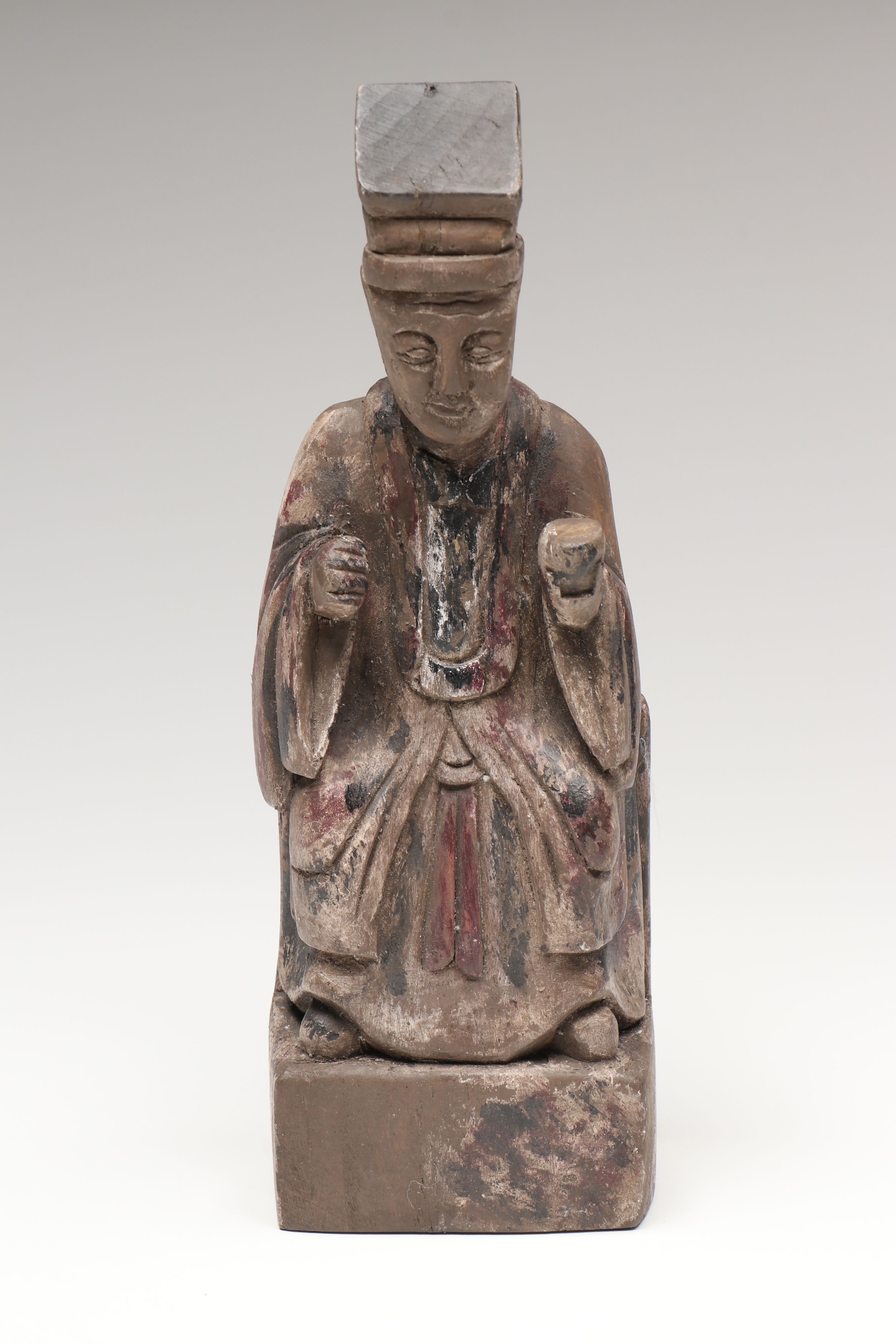 Qing Dynasty Carved Wood Figures