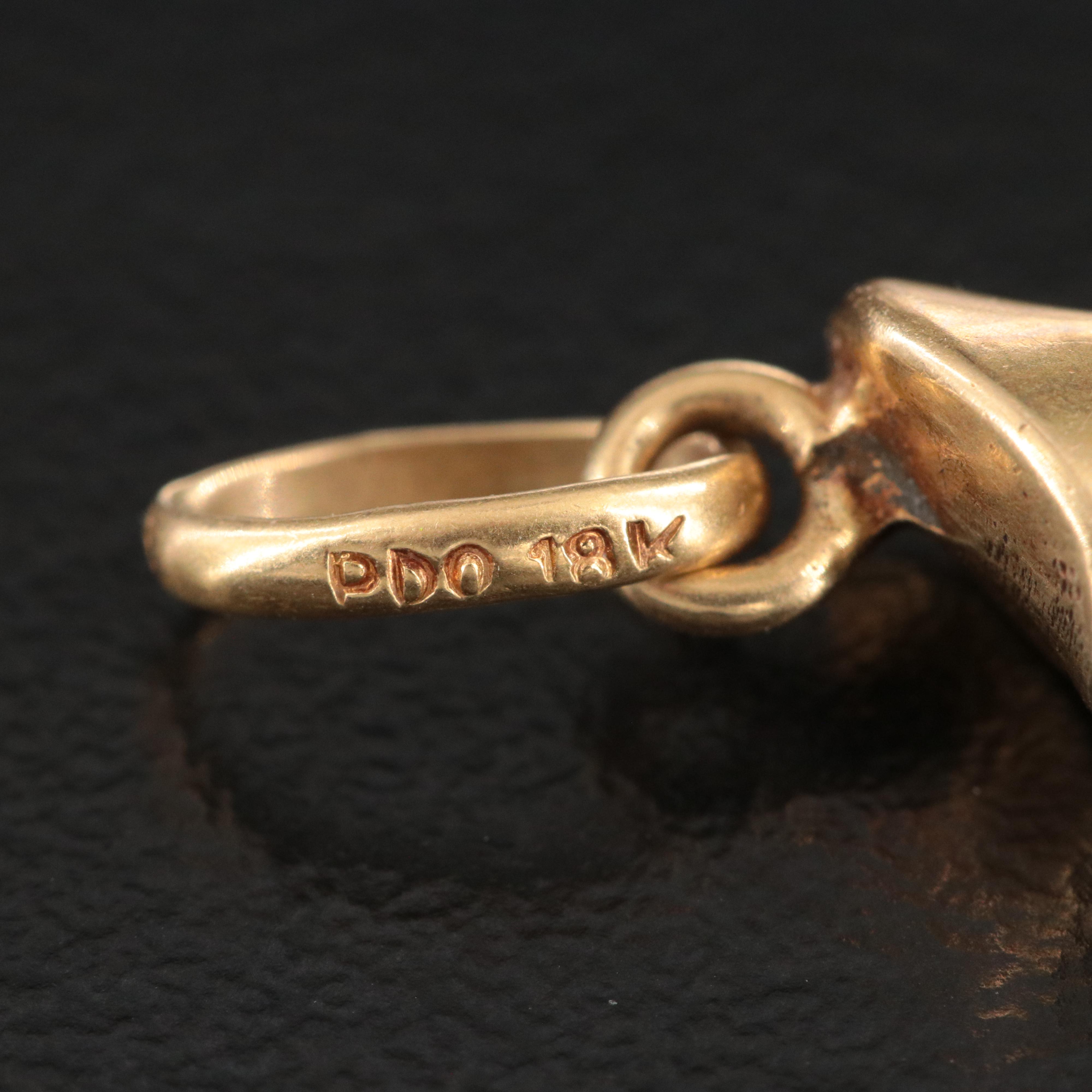 Italian 18K Le Corna "Sign of the Horns" Charm Pendant