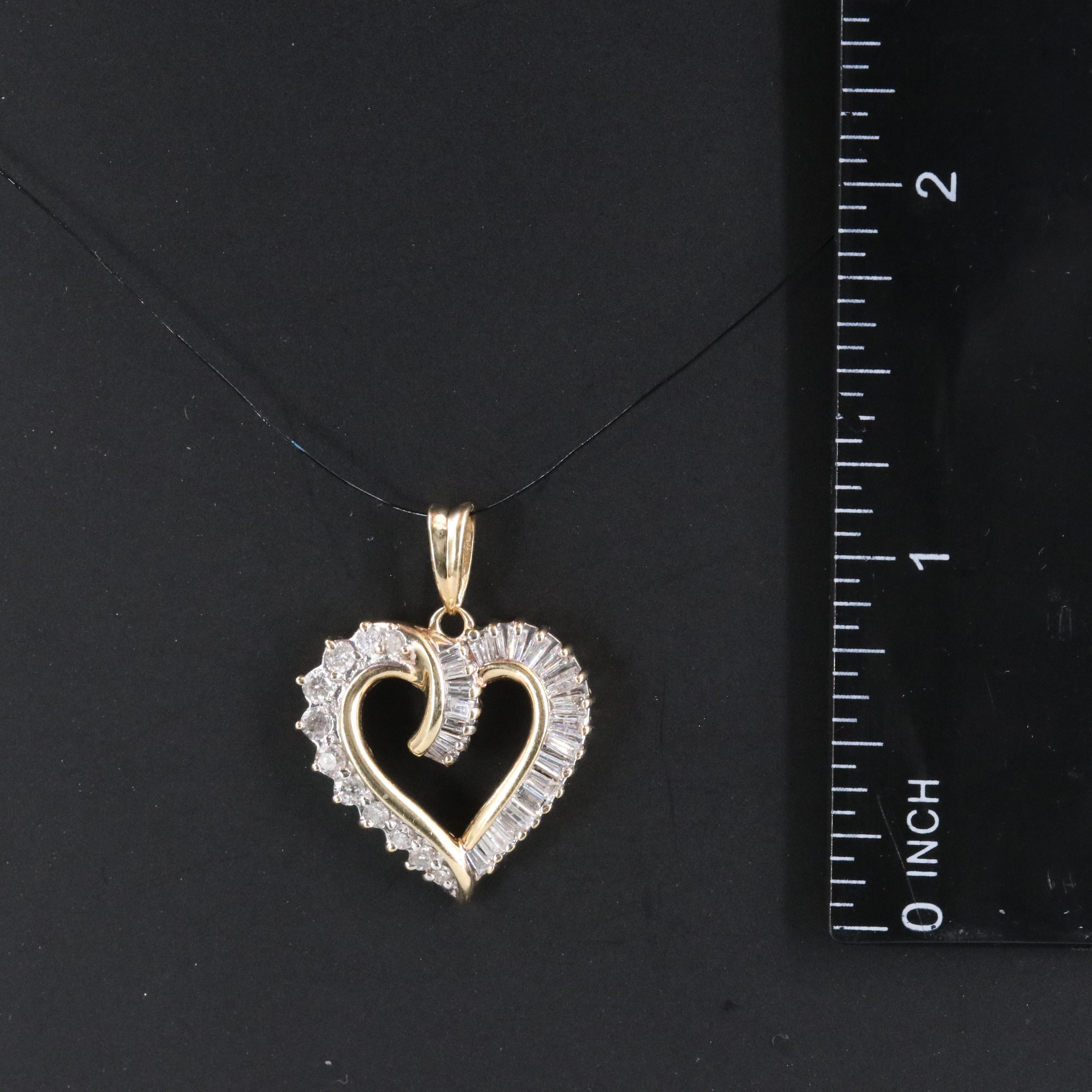 10K 1.00 CTW Diamond Heart Pendant