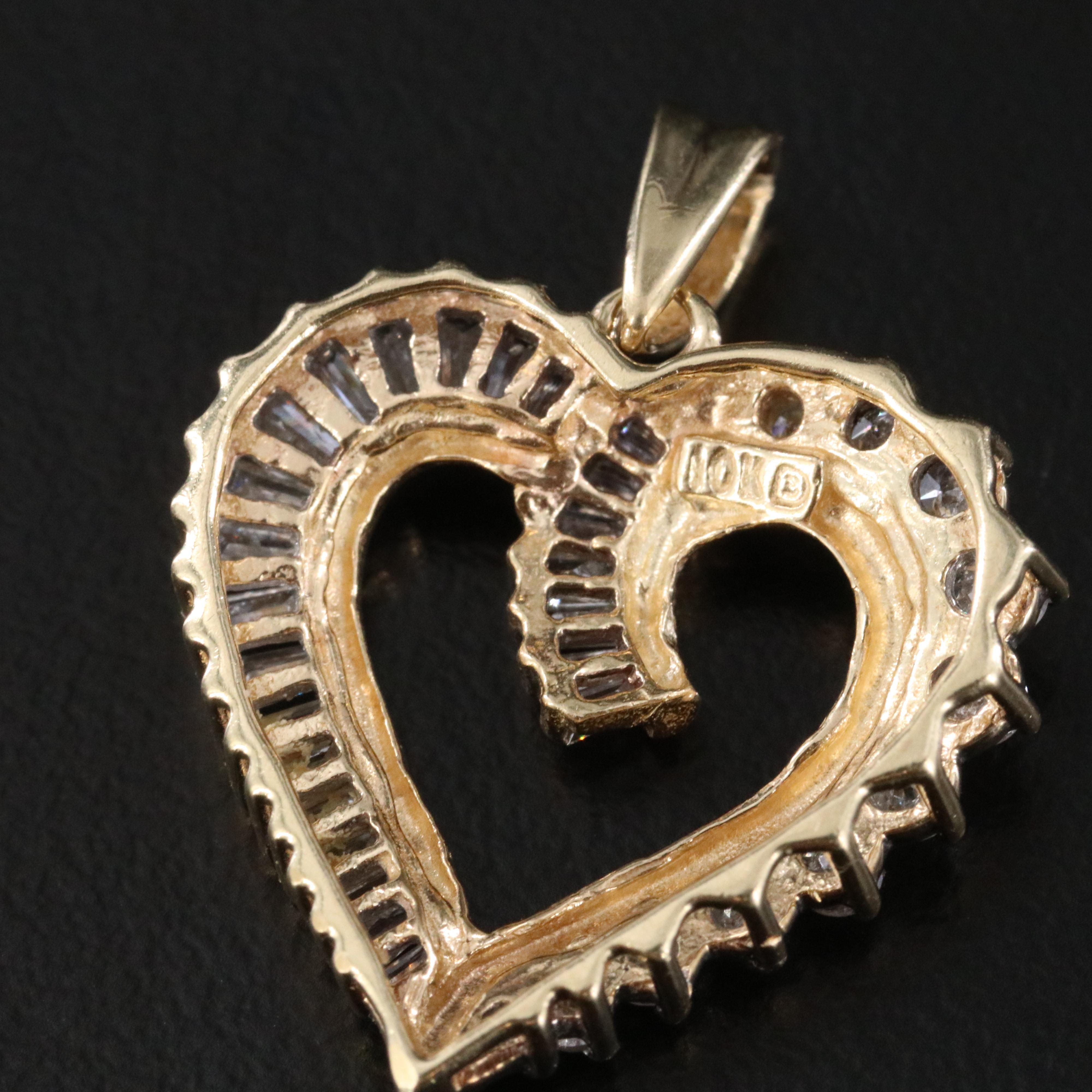 10K 1.00 CTW Diamond Heart Pendant