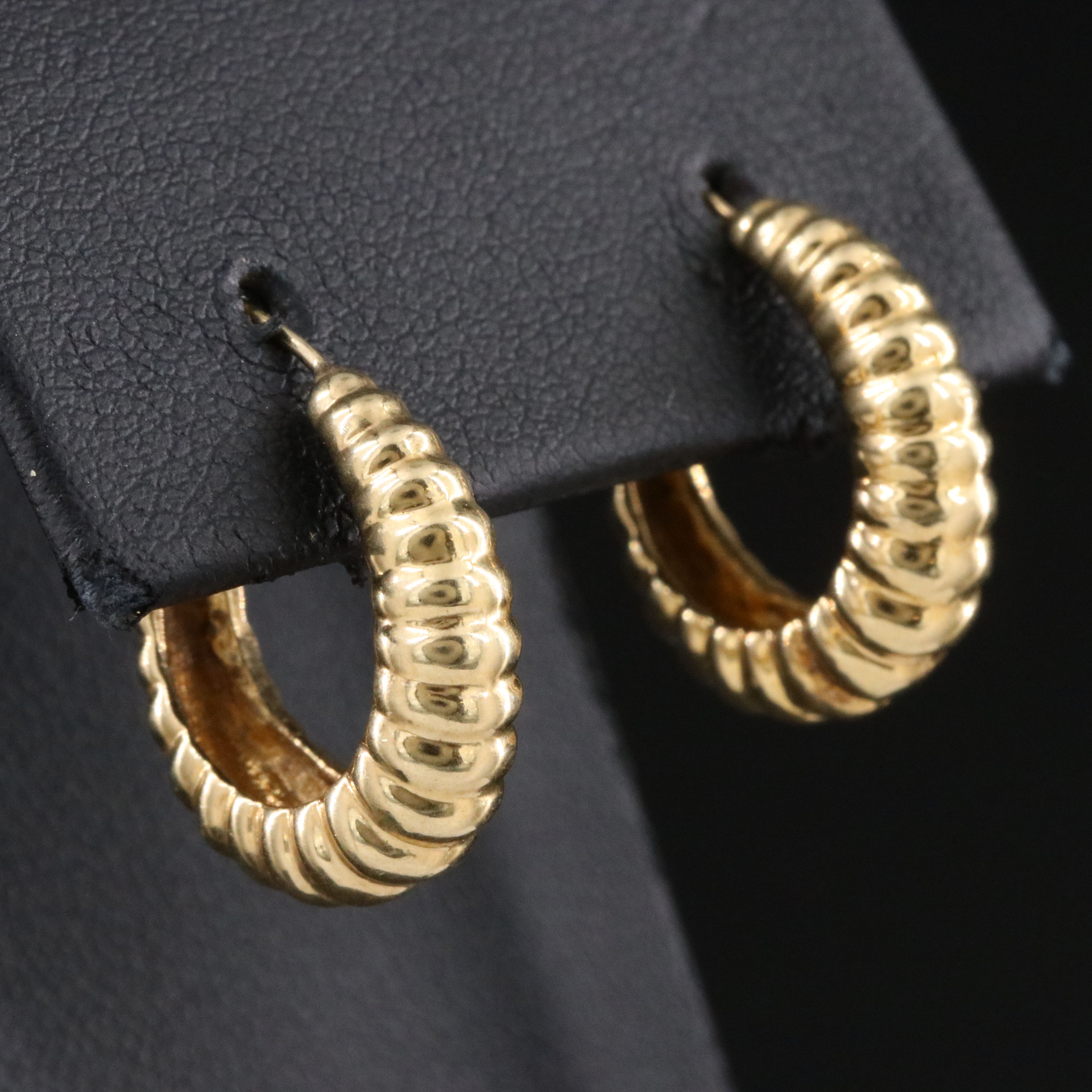 14K Fluted Earrings
