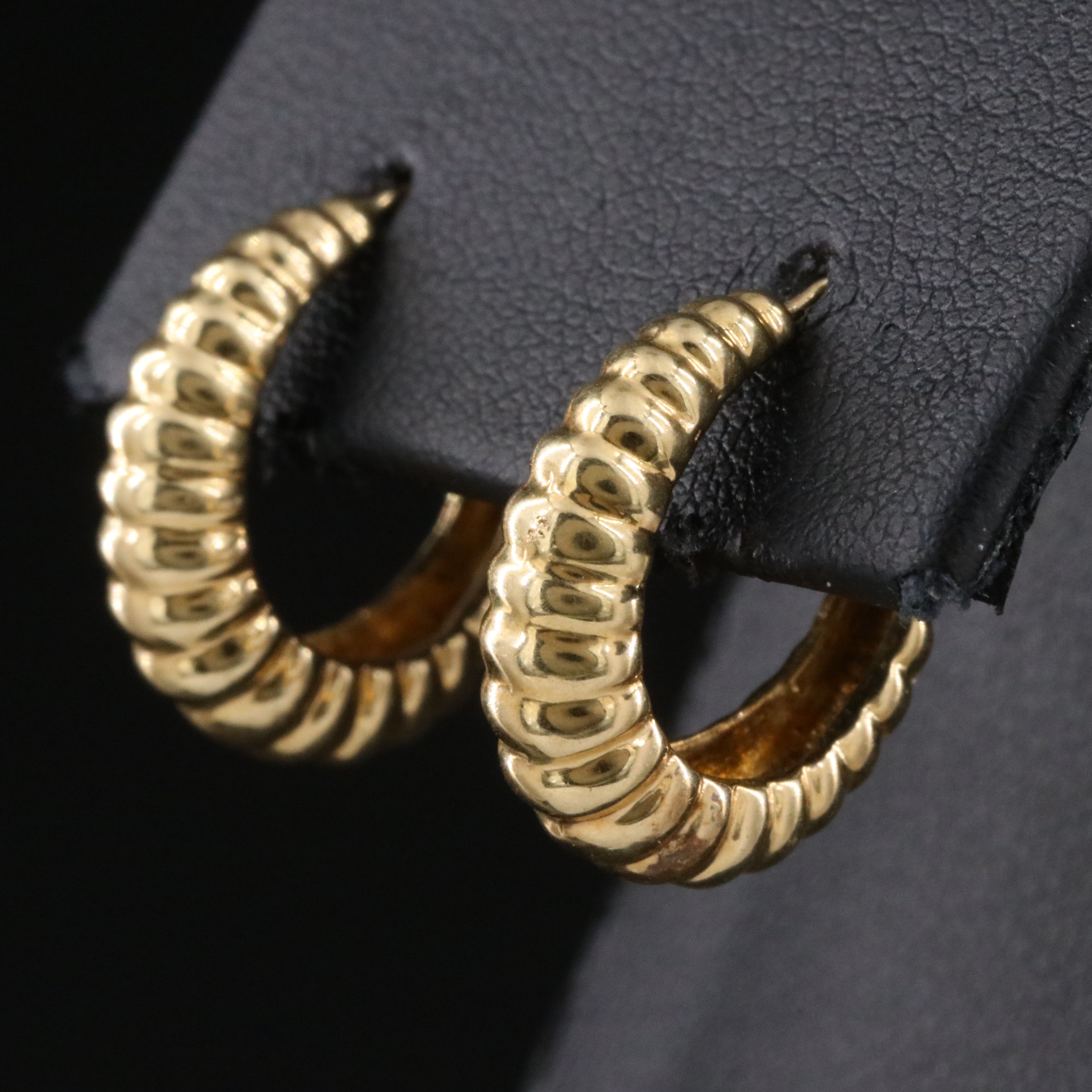 14K Fluted Earrings
