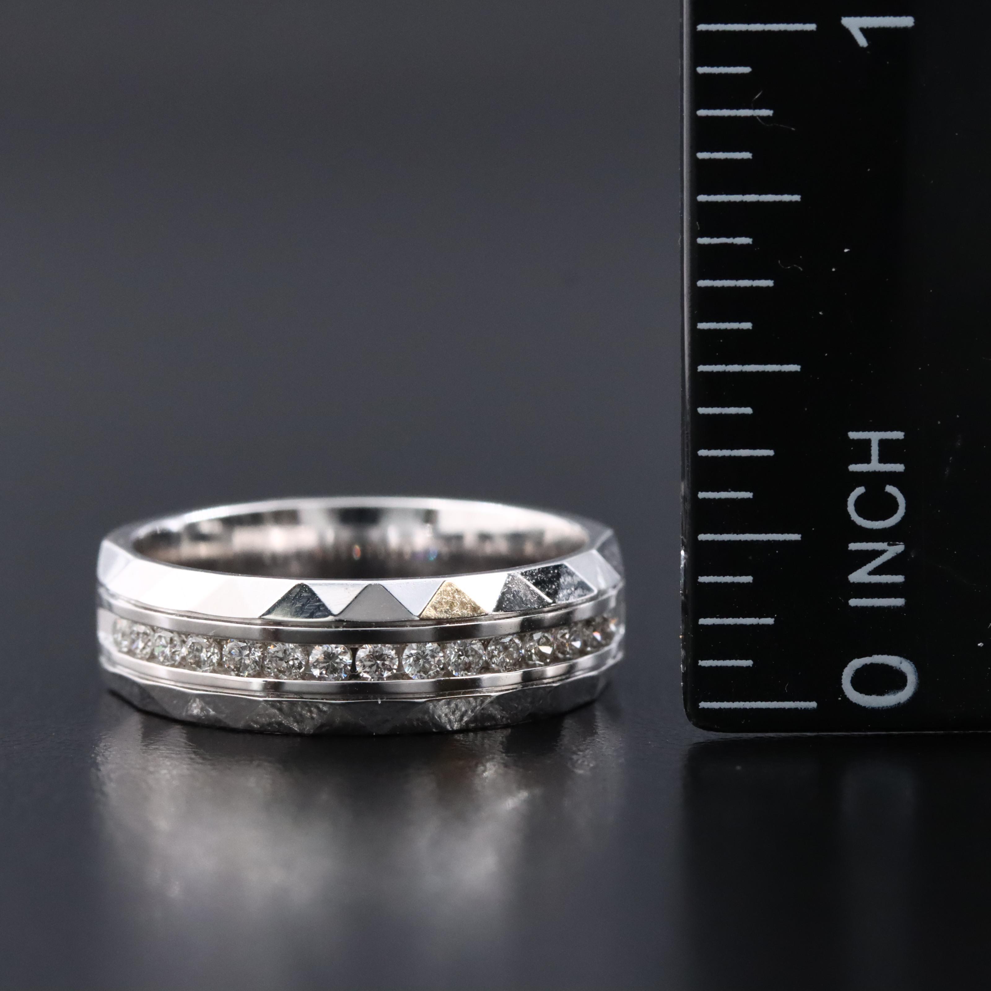 14K 0.23 CTW Diamond Faceted Band