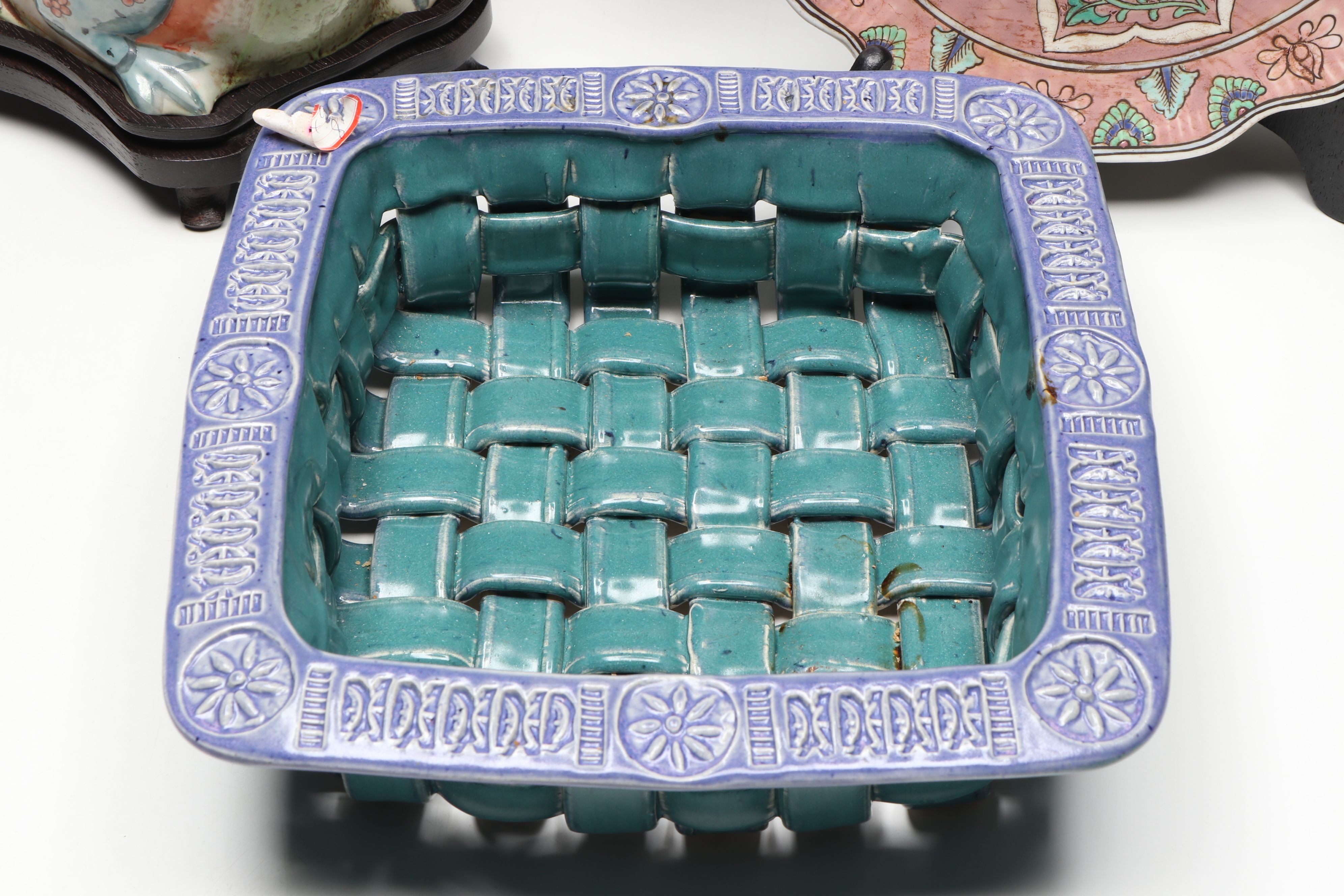 Chinese Heygill Porcelain Ginger Jar, Nora Fenton Porcelain Plate and More Décor