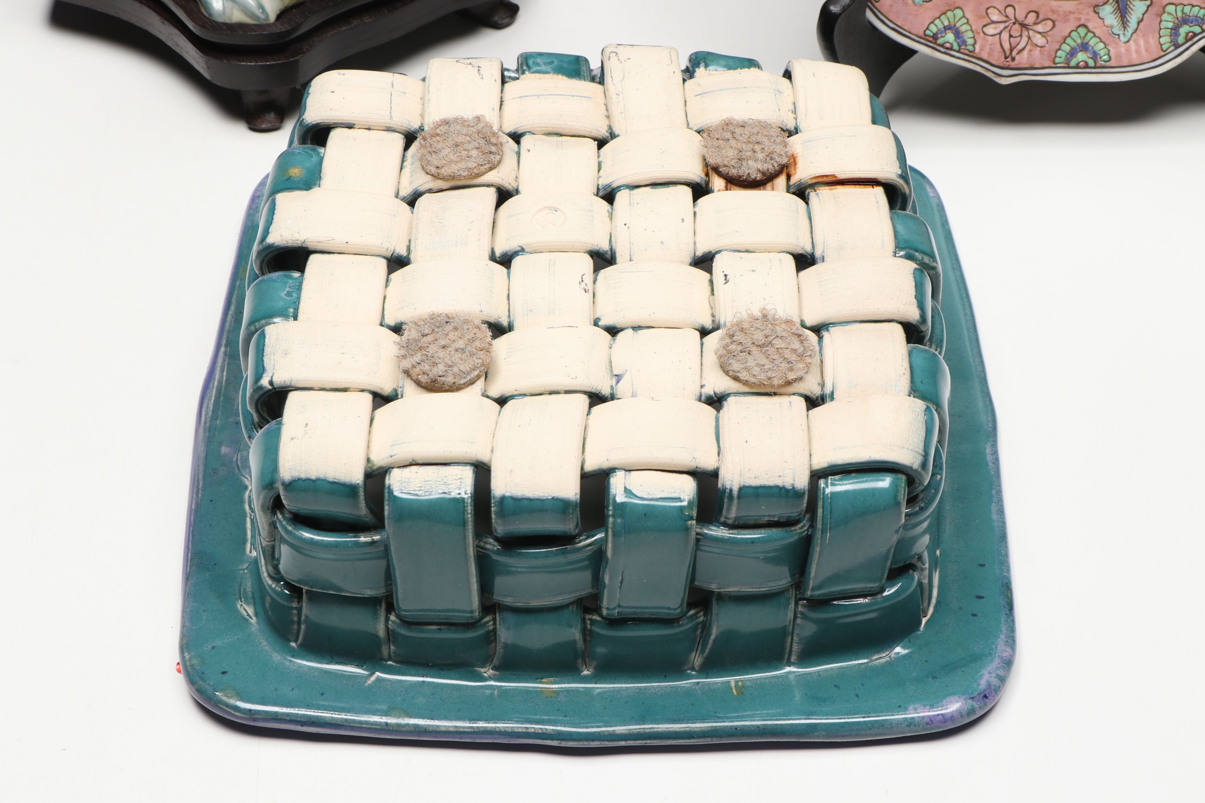 Chinese Heygill Porcelain Ginger Jar, Nora Fenton Porcelain Plate and More Décor