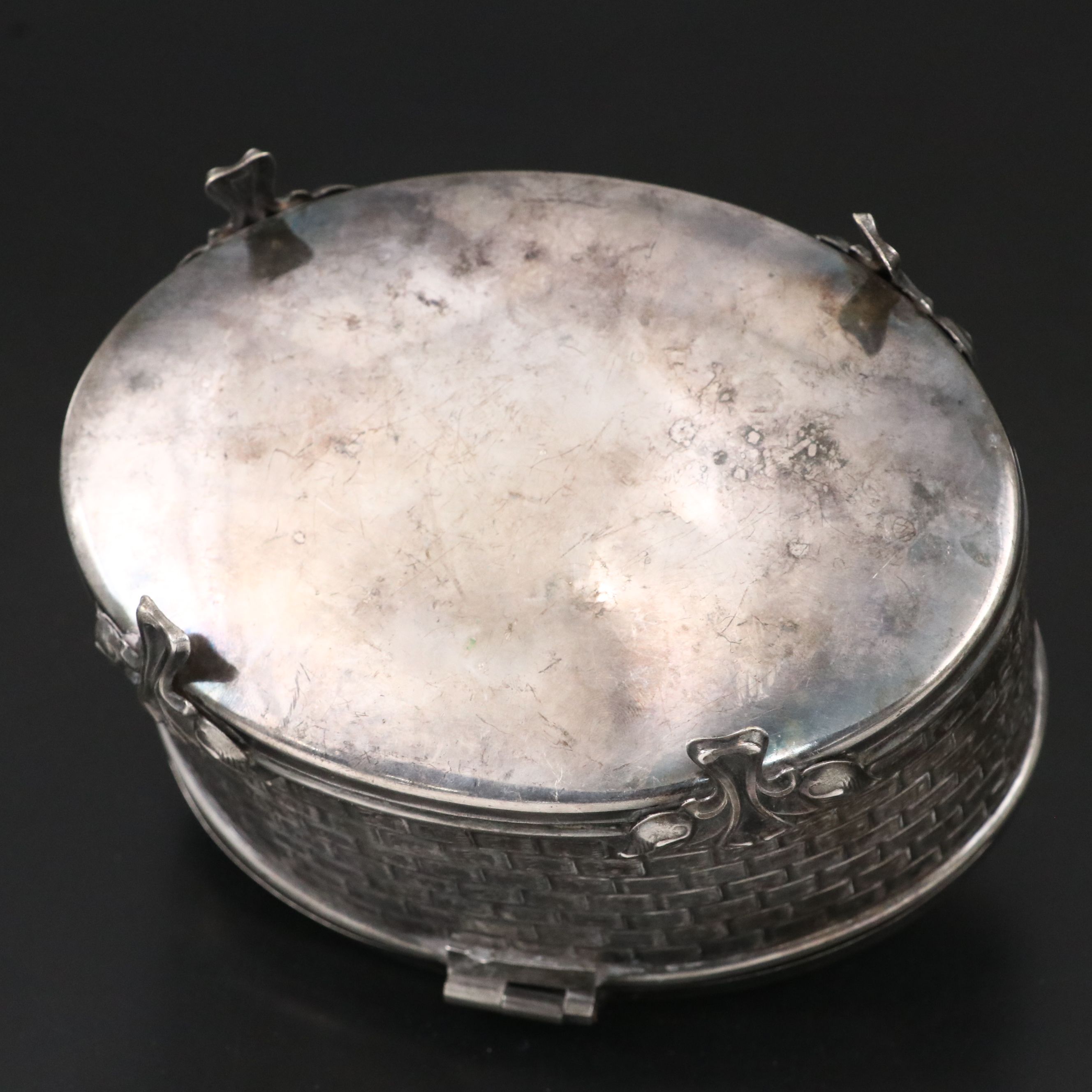 Judaica Silver Tone Etrog Box