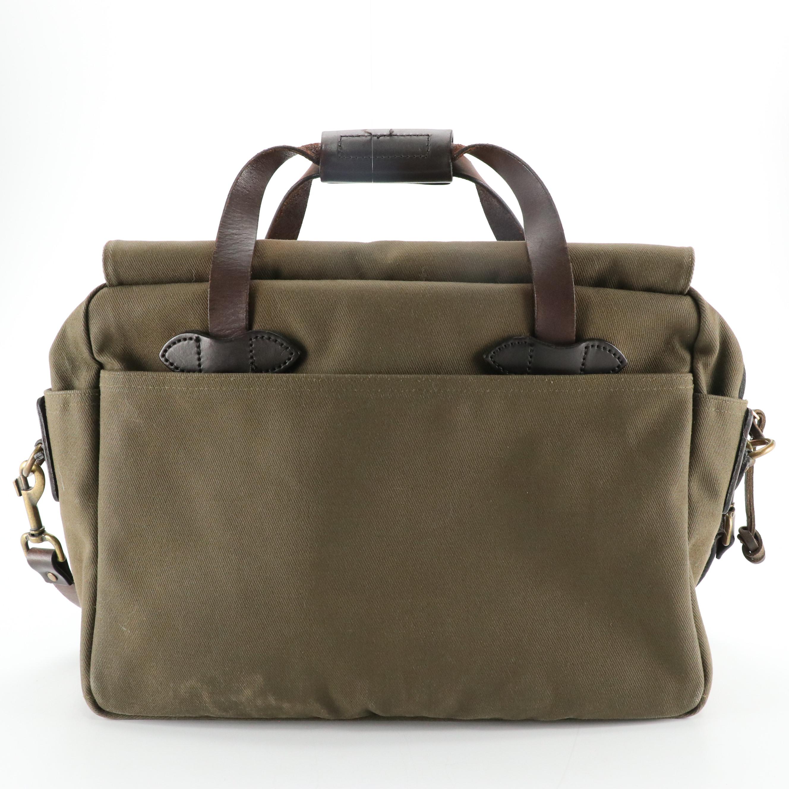Filson Olive Green Rugged Twill Padded Computer Bag with Detachable Strap