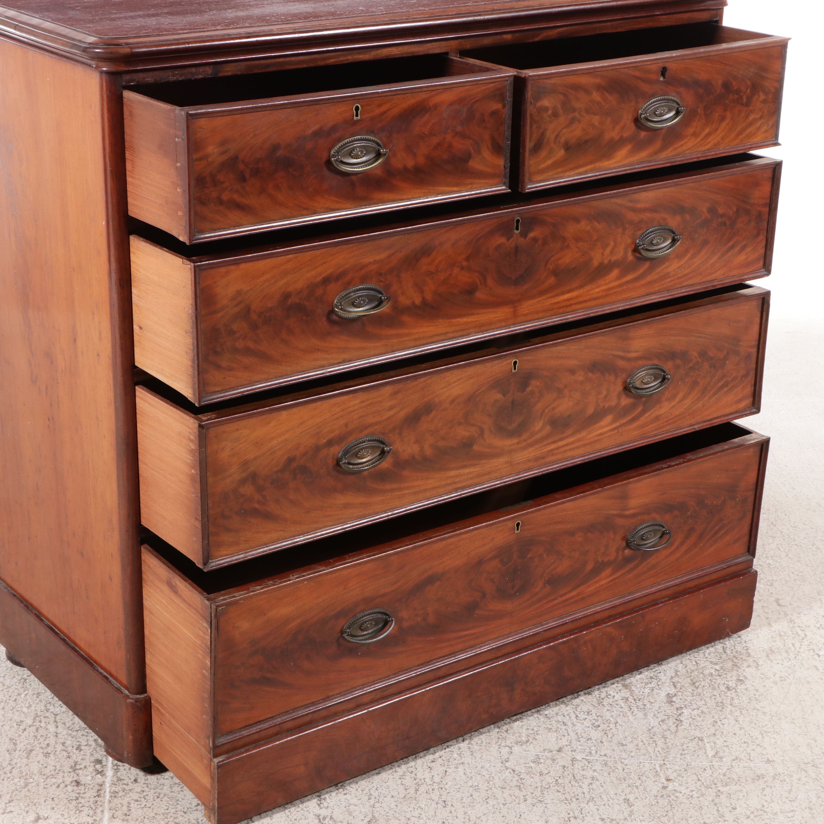 Georgian Style Mahogany Chest of Drawers