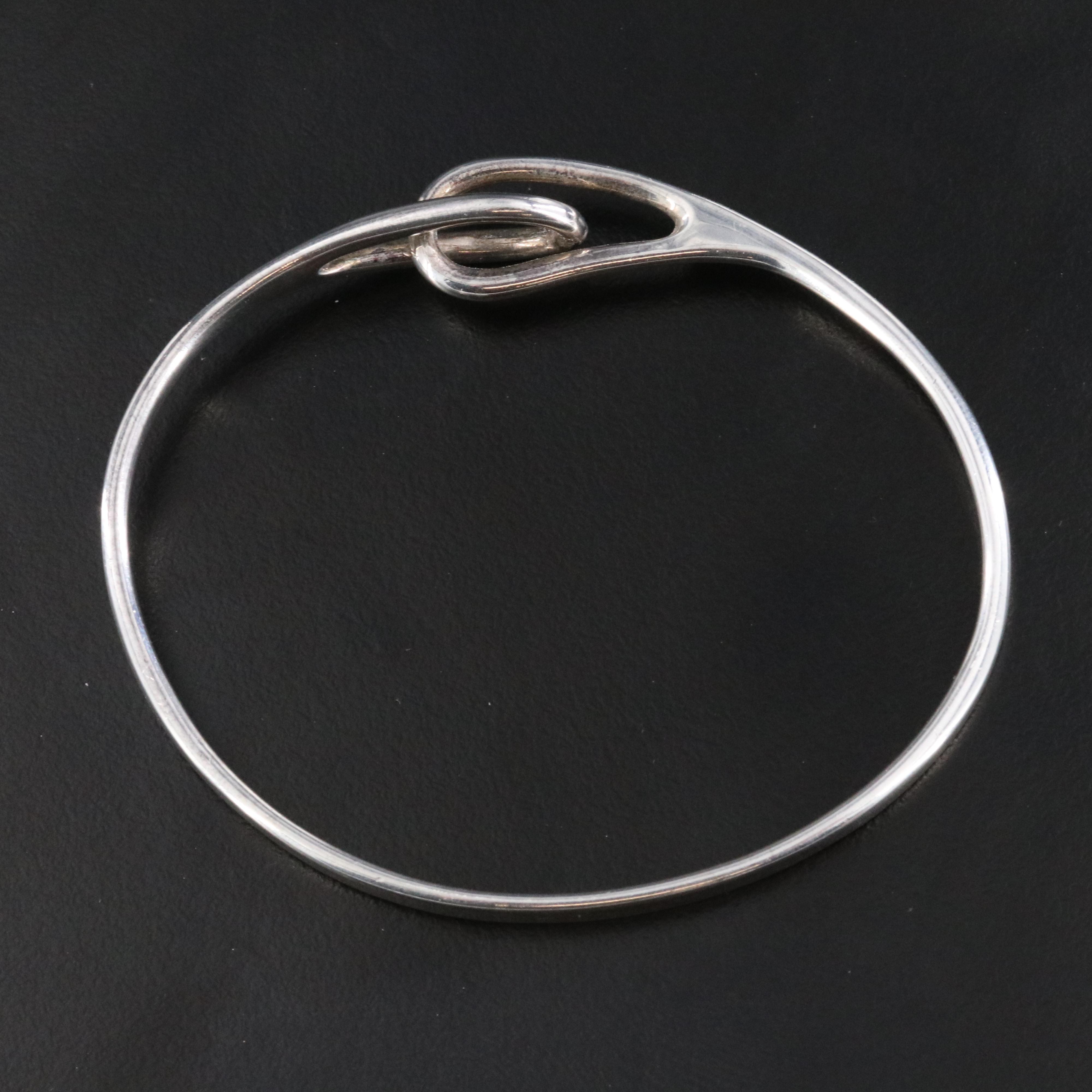 Tiffany & Co. Interlocking Double Loops Sterling Bangle Bracelet