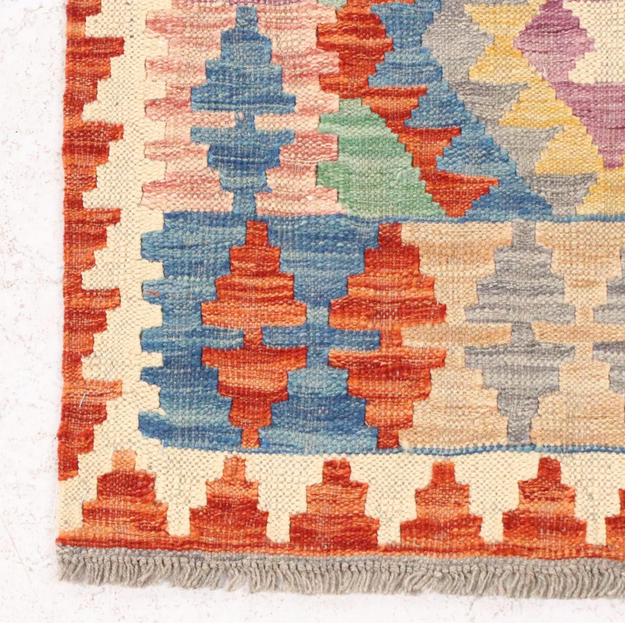 4'2 x 5'9 Handwoven Pakistani Kilim Area Rug