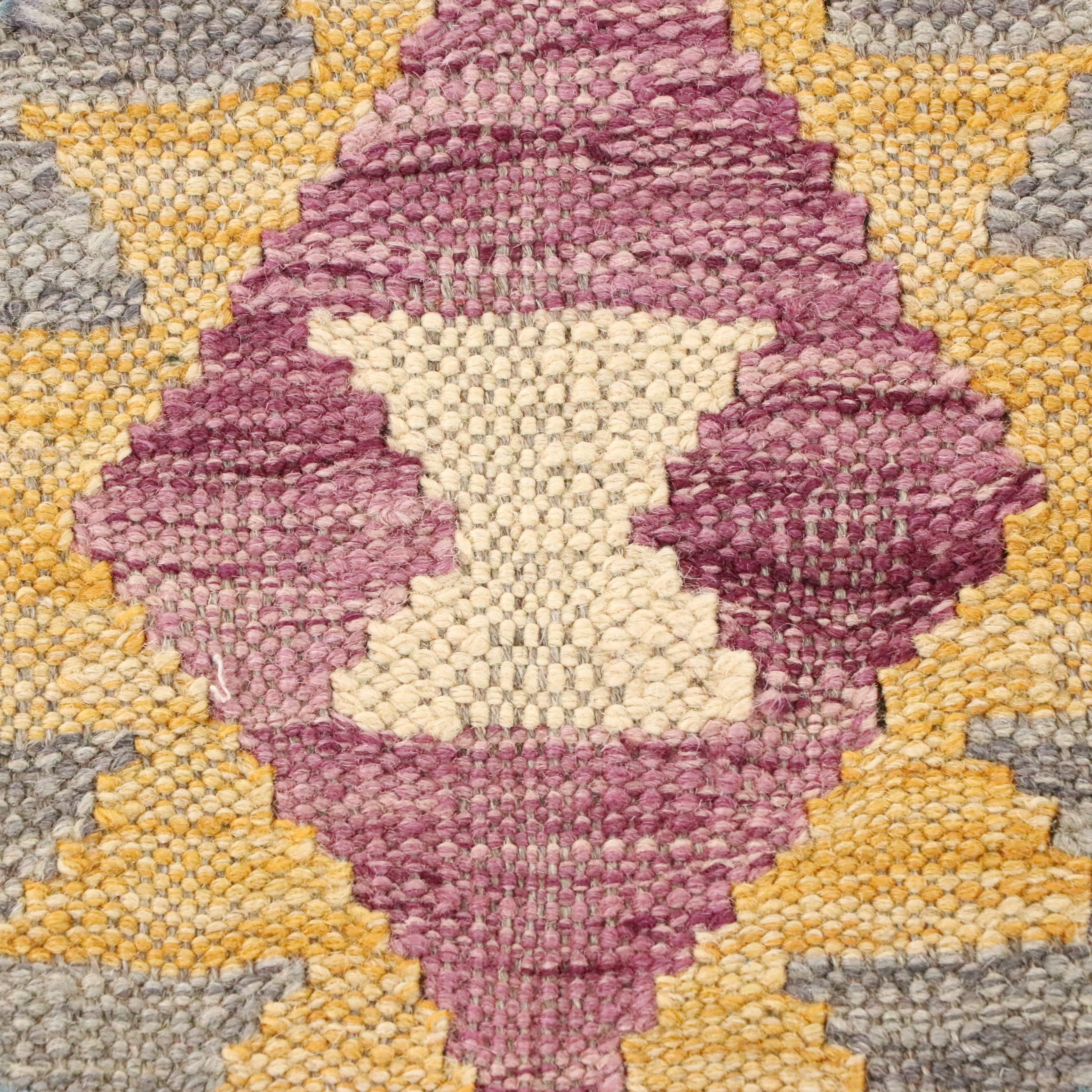 4'2 x 5'9 Handwoven Pakistani Kilim Area Rug