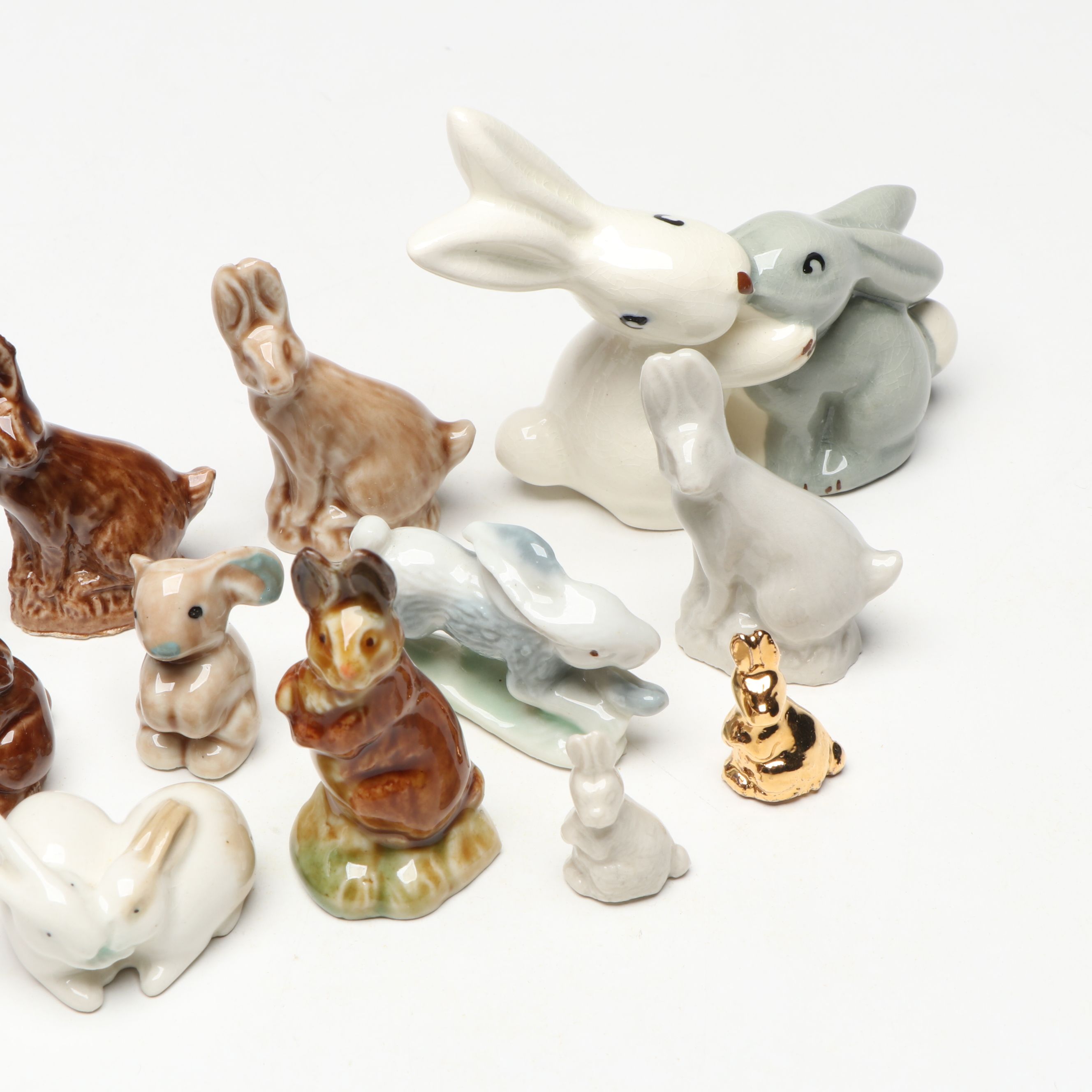 Lomonosov, Wade with Other Ceramic Rabbit Figurines, Mid to Late 20th Century