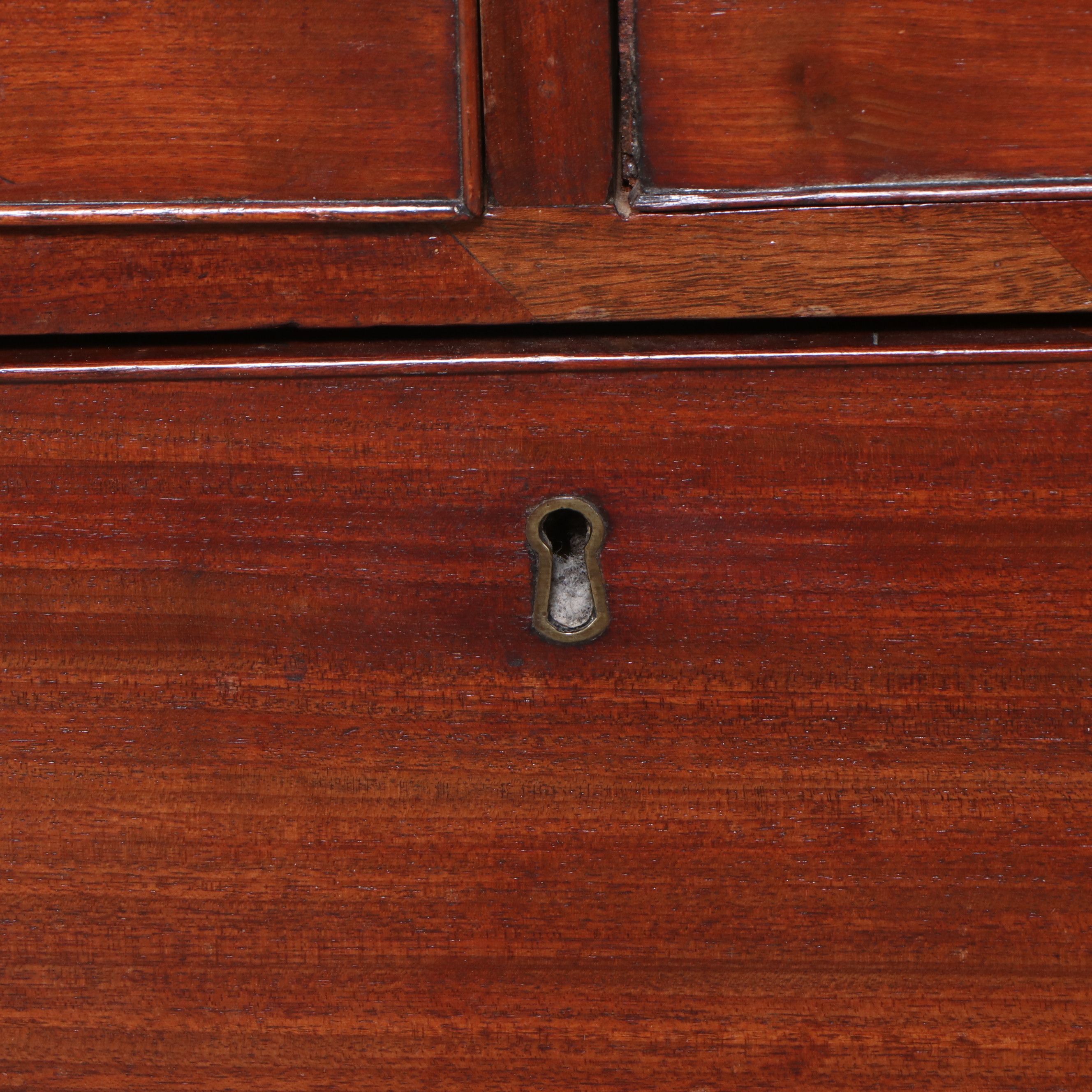 Federal Style Banded Mahogany Five-Drawer Chest, 20th Century